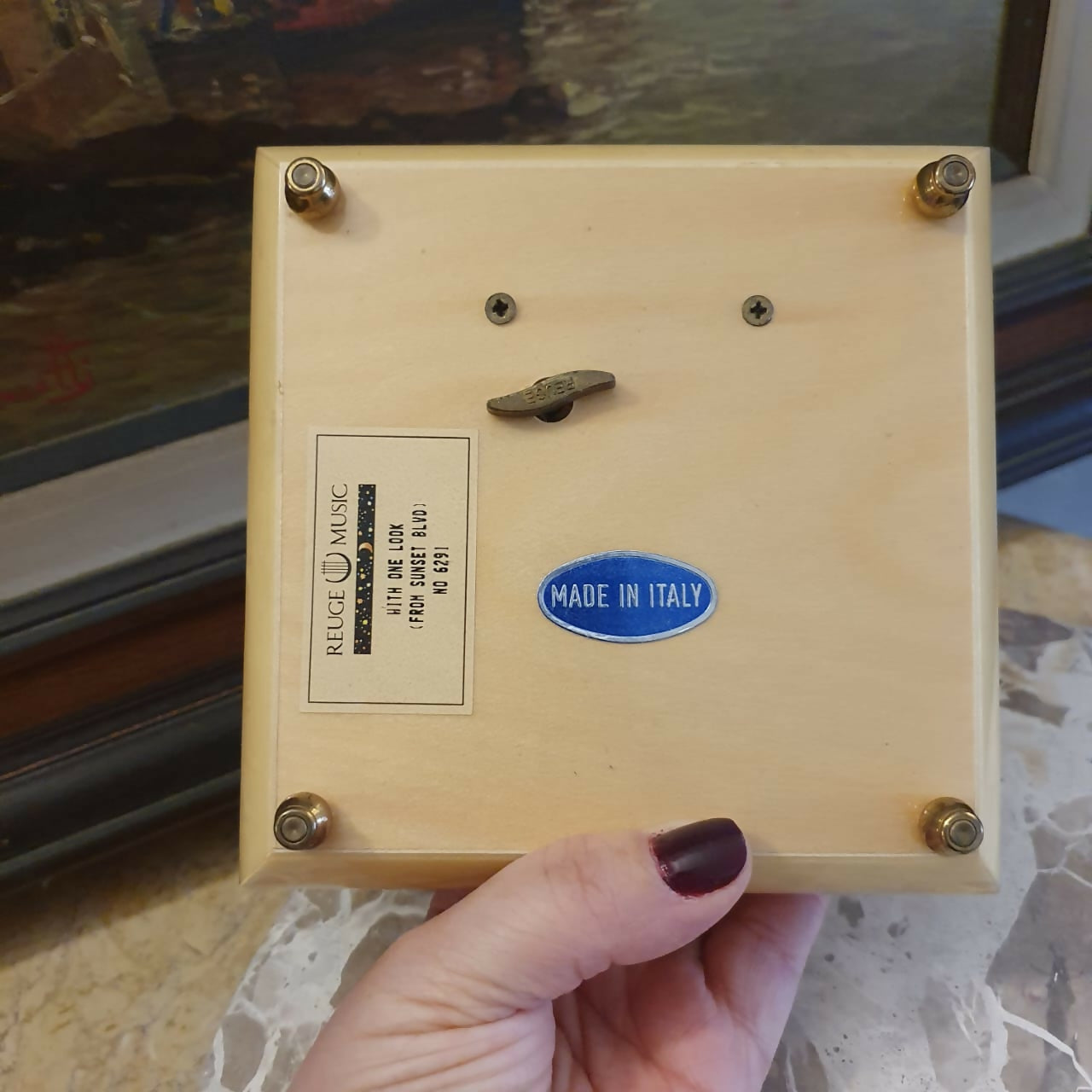 Maravilhosa caixinha vintage de música italiana! Impecável!