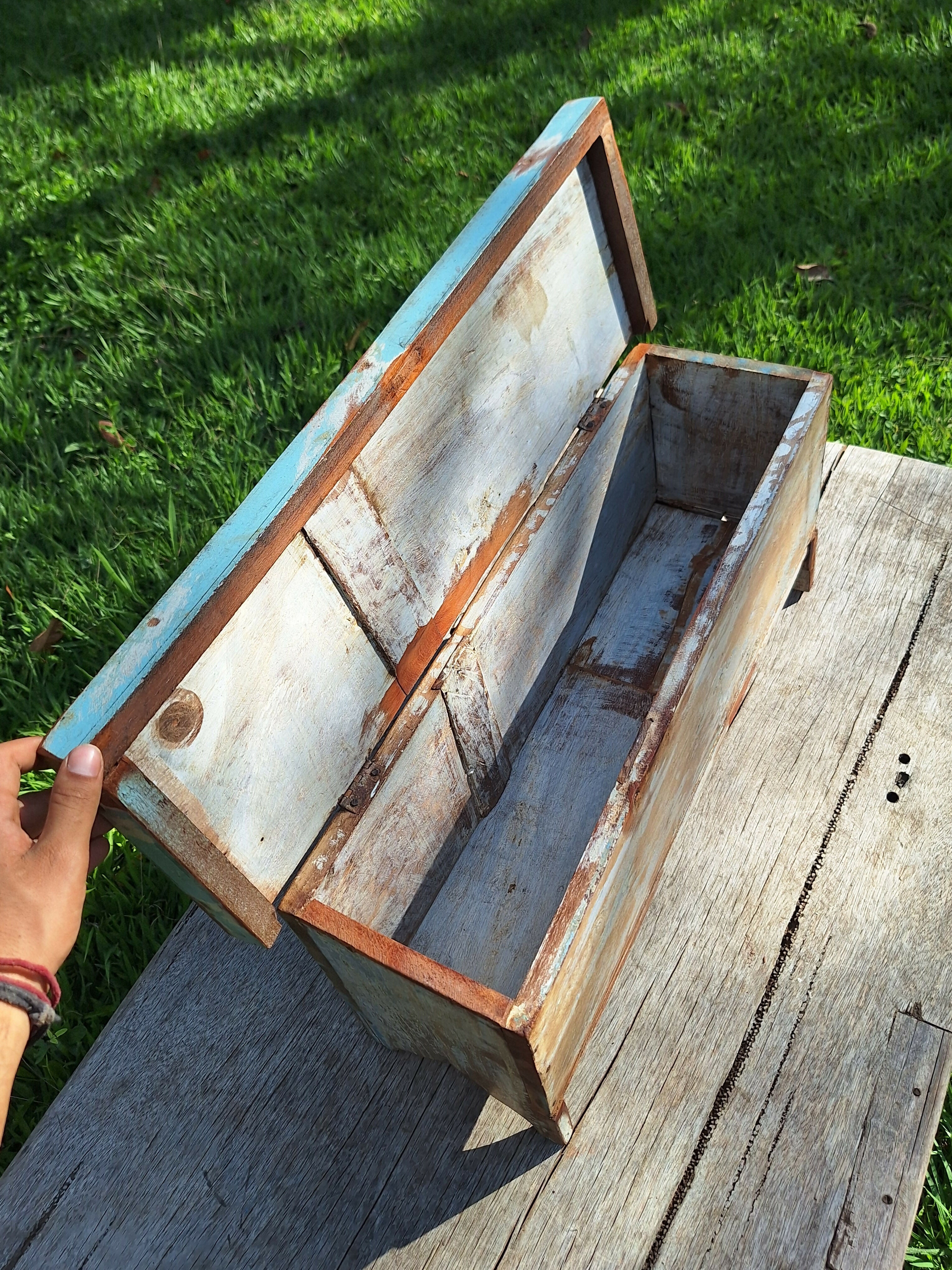 Baú Rústico Tinta Gasta Madeira Maciça Garimpo Mineiro
