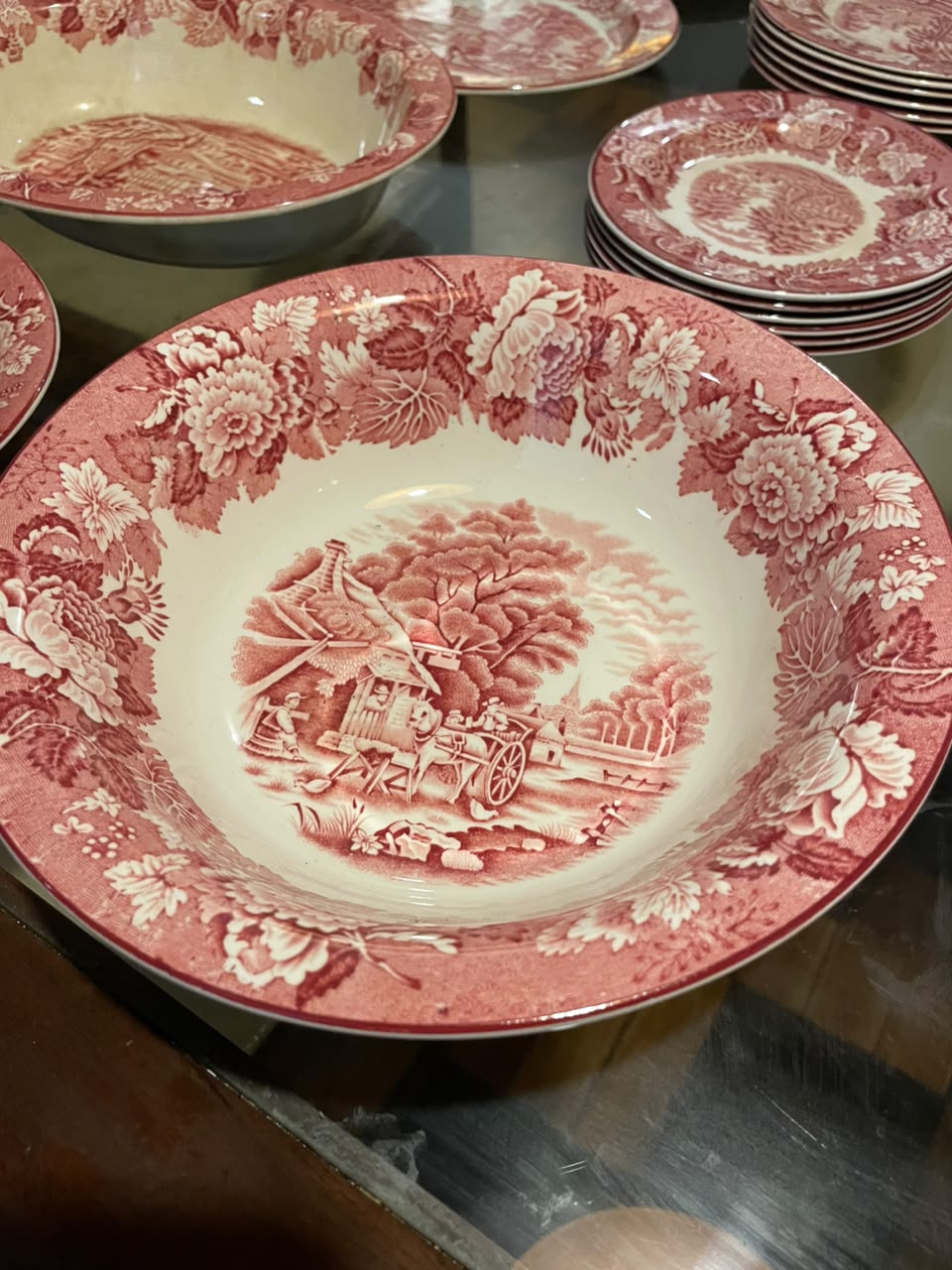 Aparelho de jantar inglês Enoch Woods English Scenery da Woods &amp; Sons (vermelho)