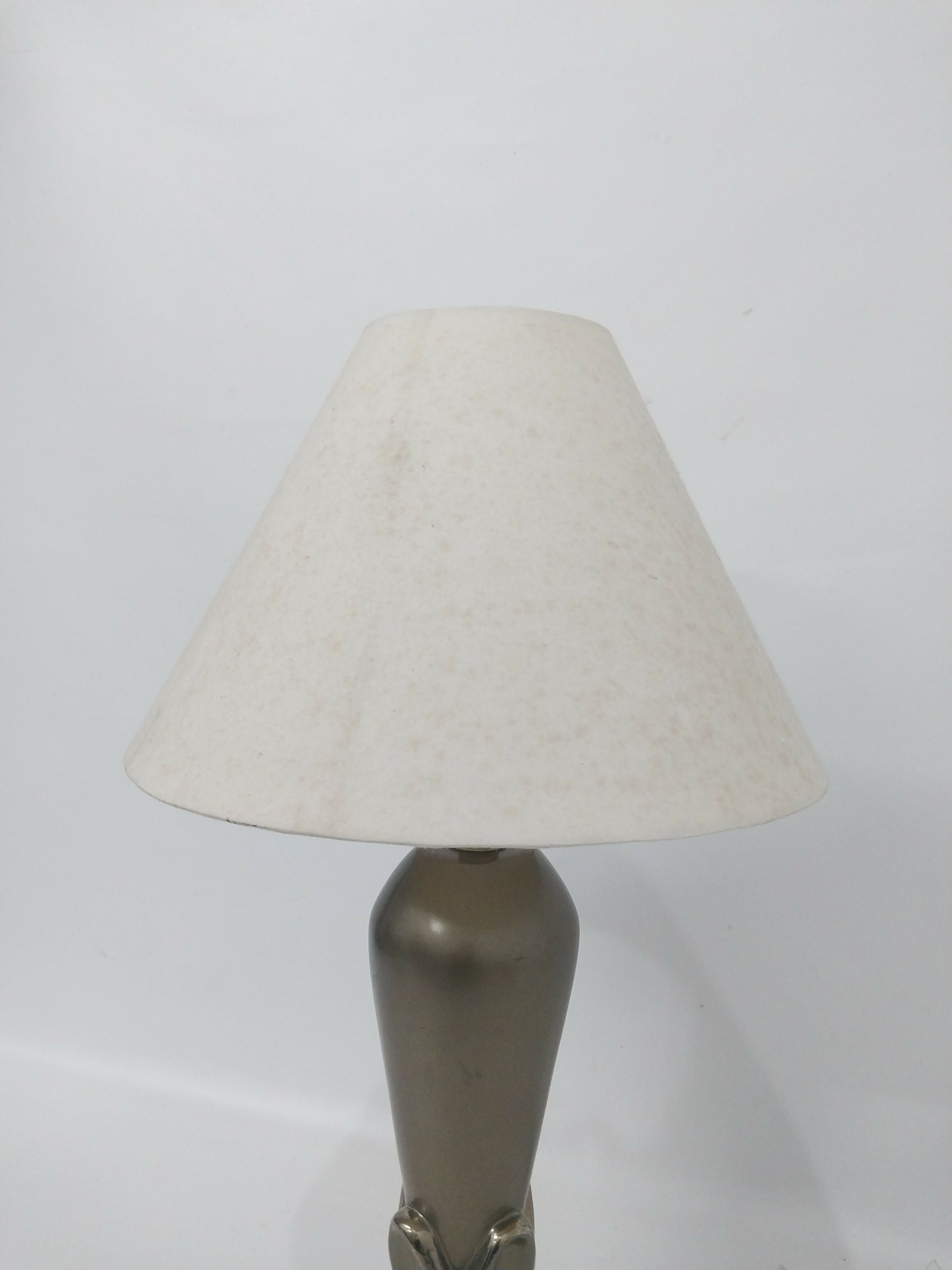 Abajur antigo em metal estilo Art Noveau