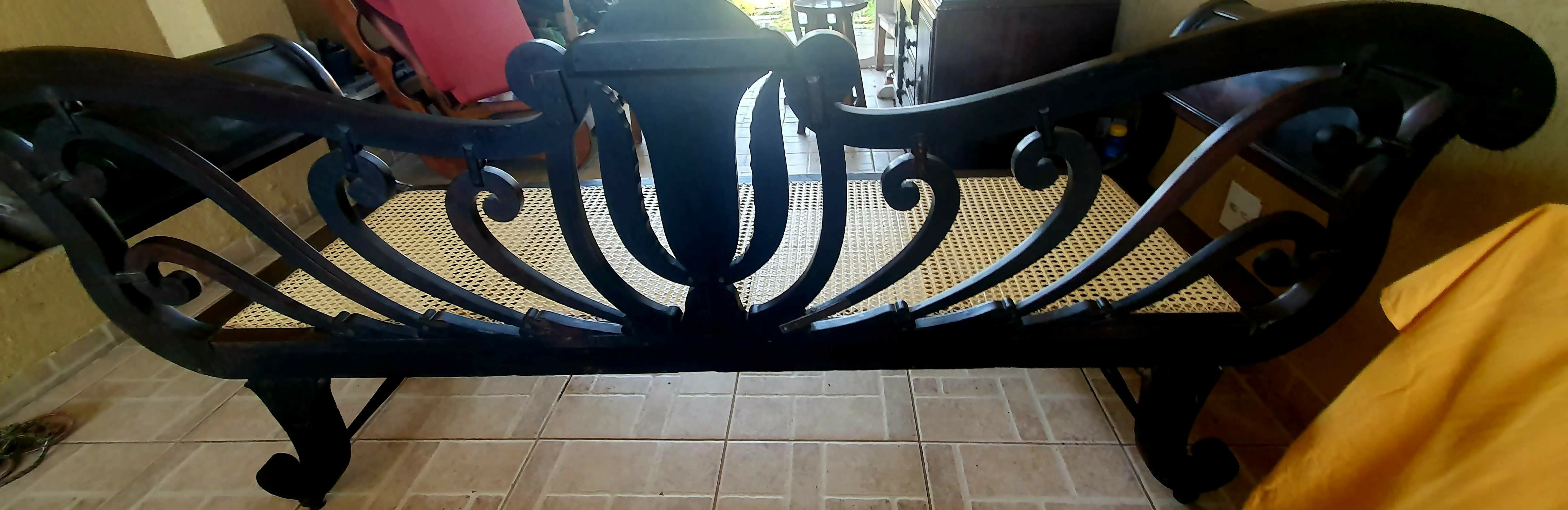 Marquesa Antiga Neoclássica em Madeira Maciça – Déc. 1920/40 – Palhinha / Estofado