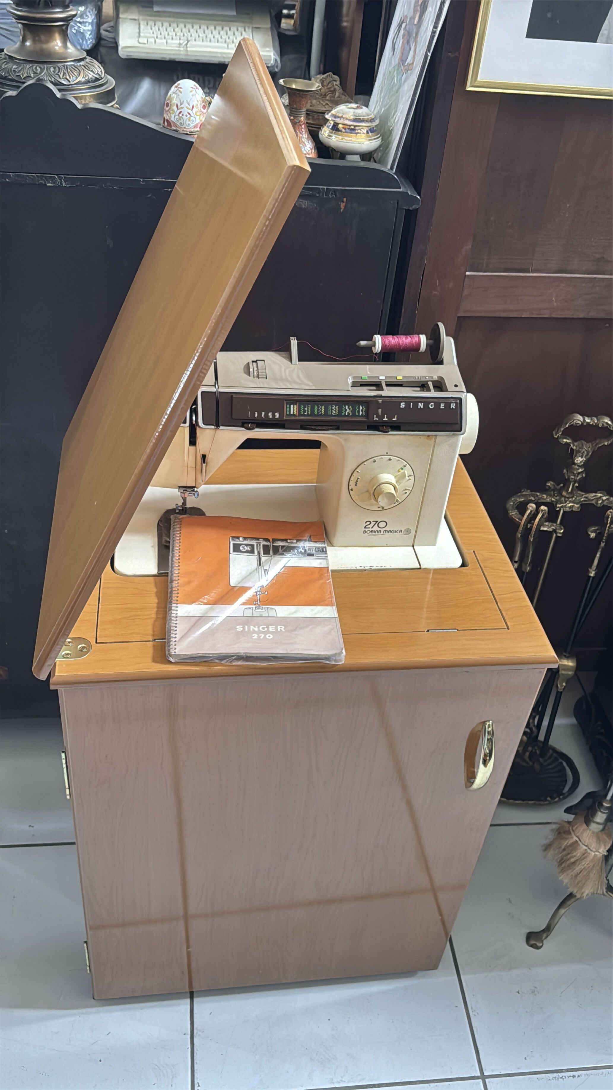 Máquina de costura SINGER ANTIGA