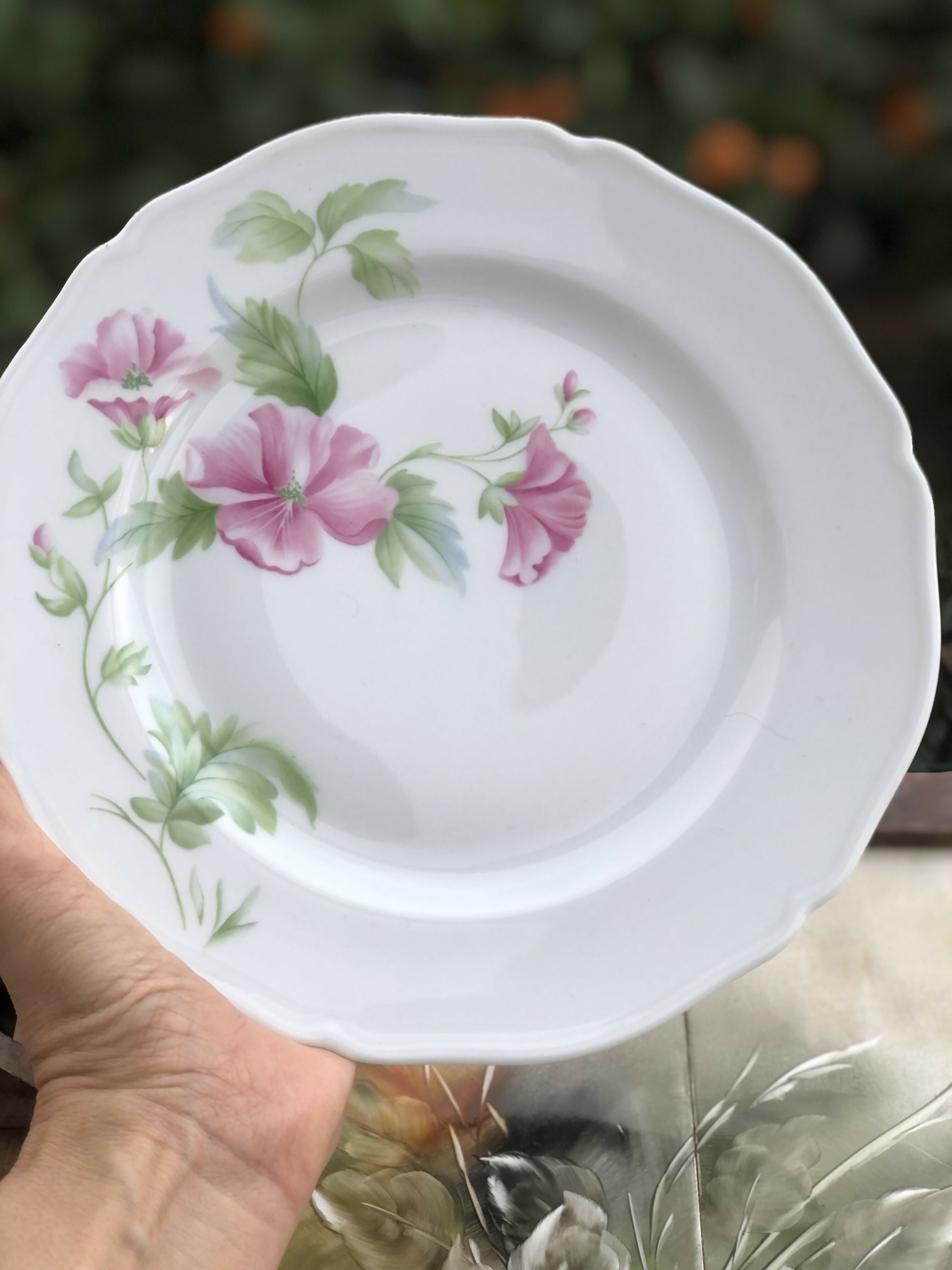 Mesa posta com preciosos pratos franceses - Limoges (valor unitário)