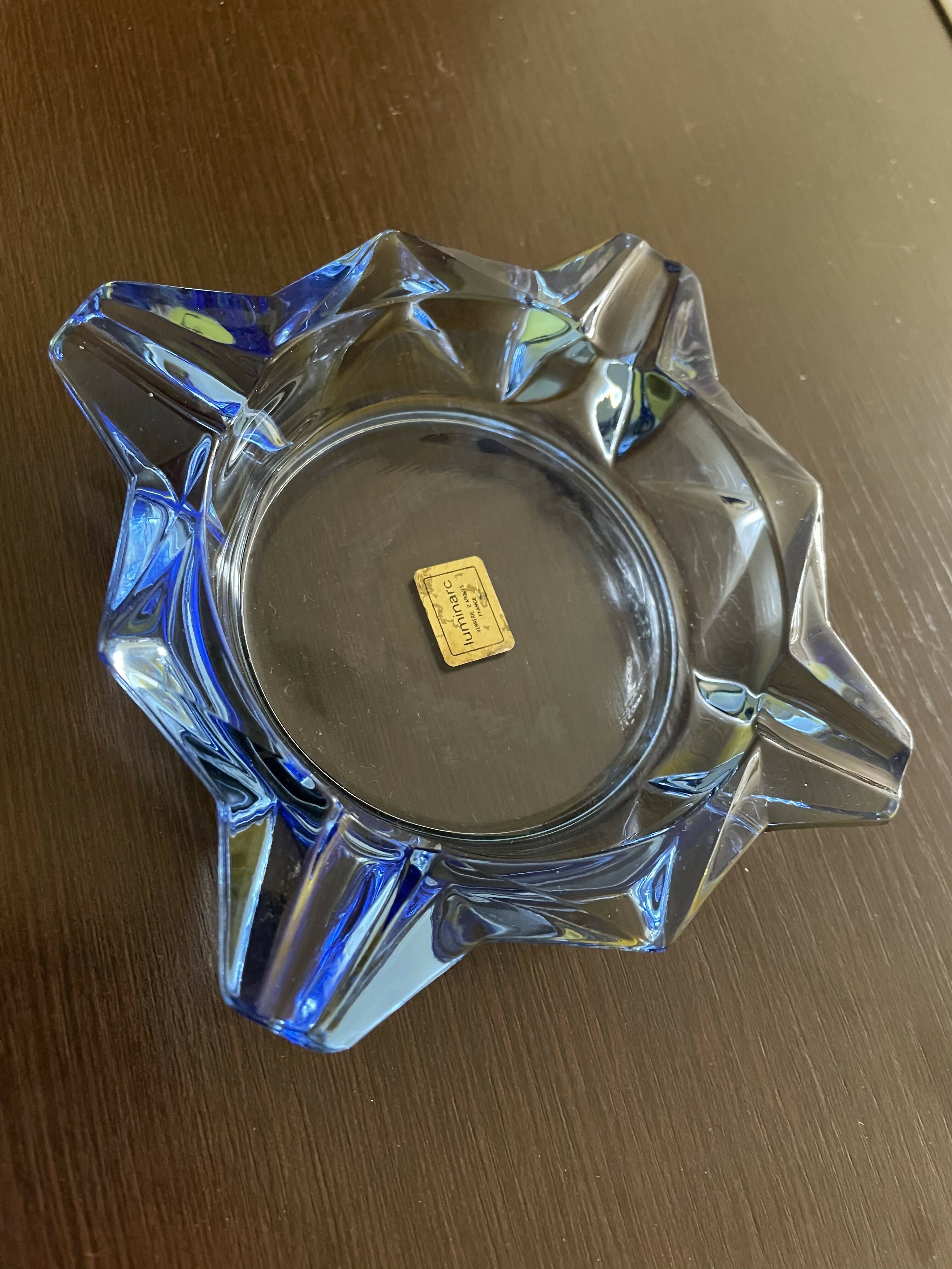 Cinzeiro francês azul de cristal