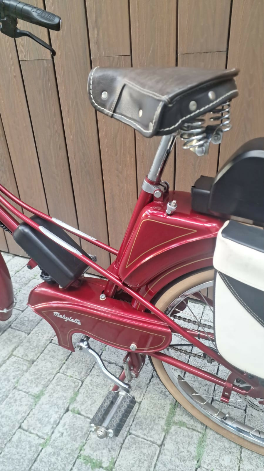 Mobilete Motobecane Anos 50 Convertida para Bicicleta Elétrica