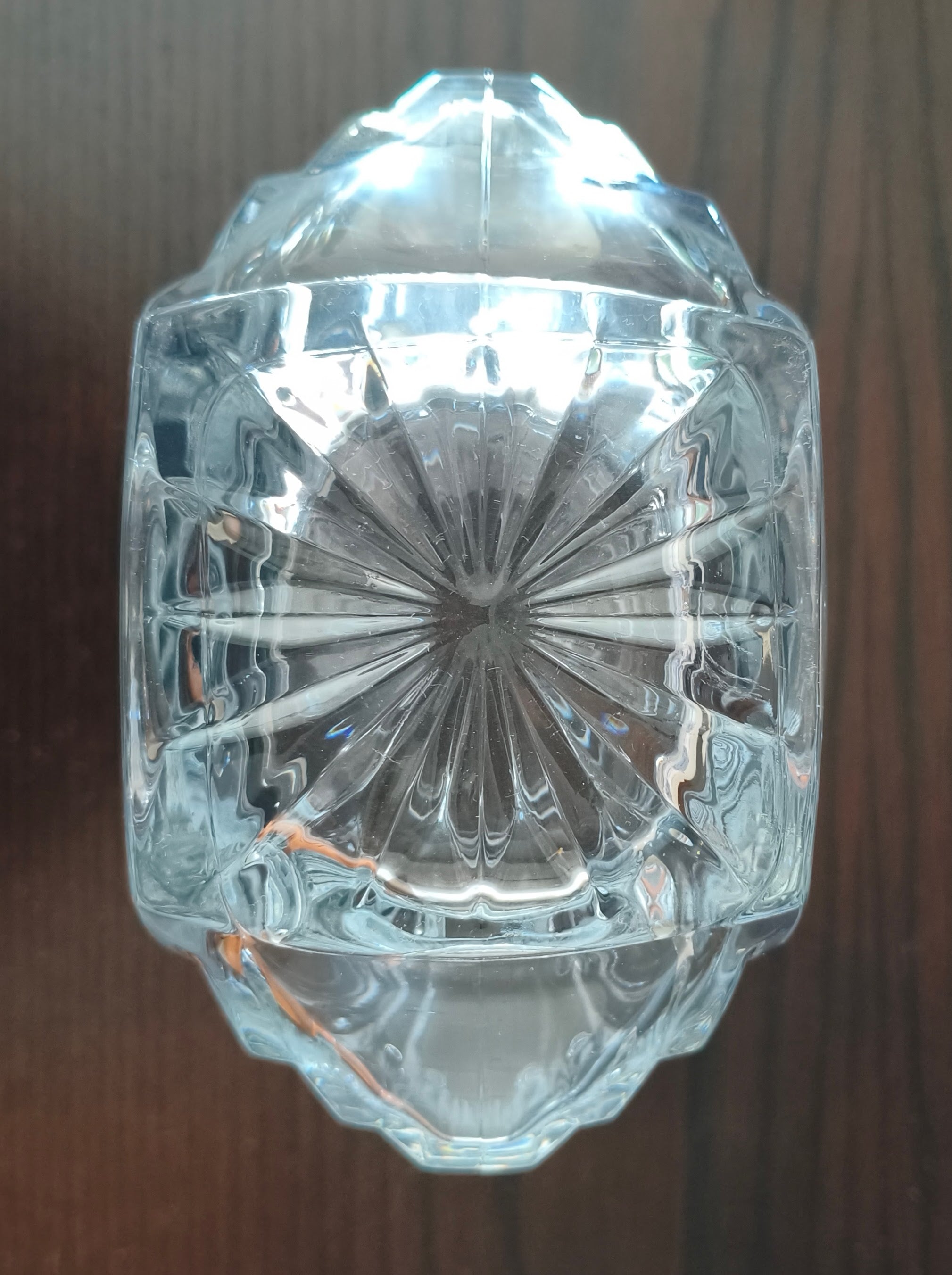 Vaso facetado