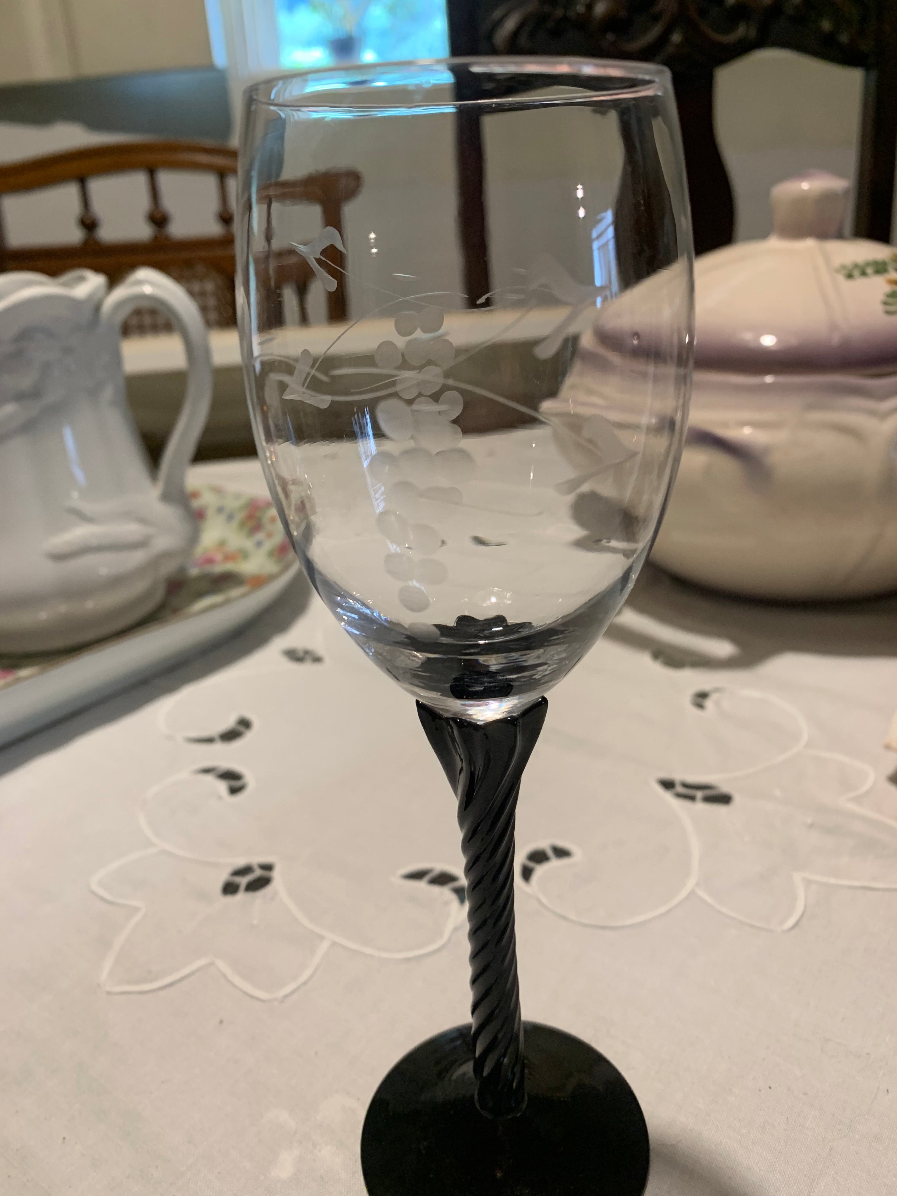 Taça solteira copo de vinho em vidro muito delicado