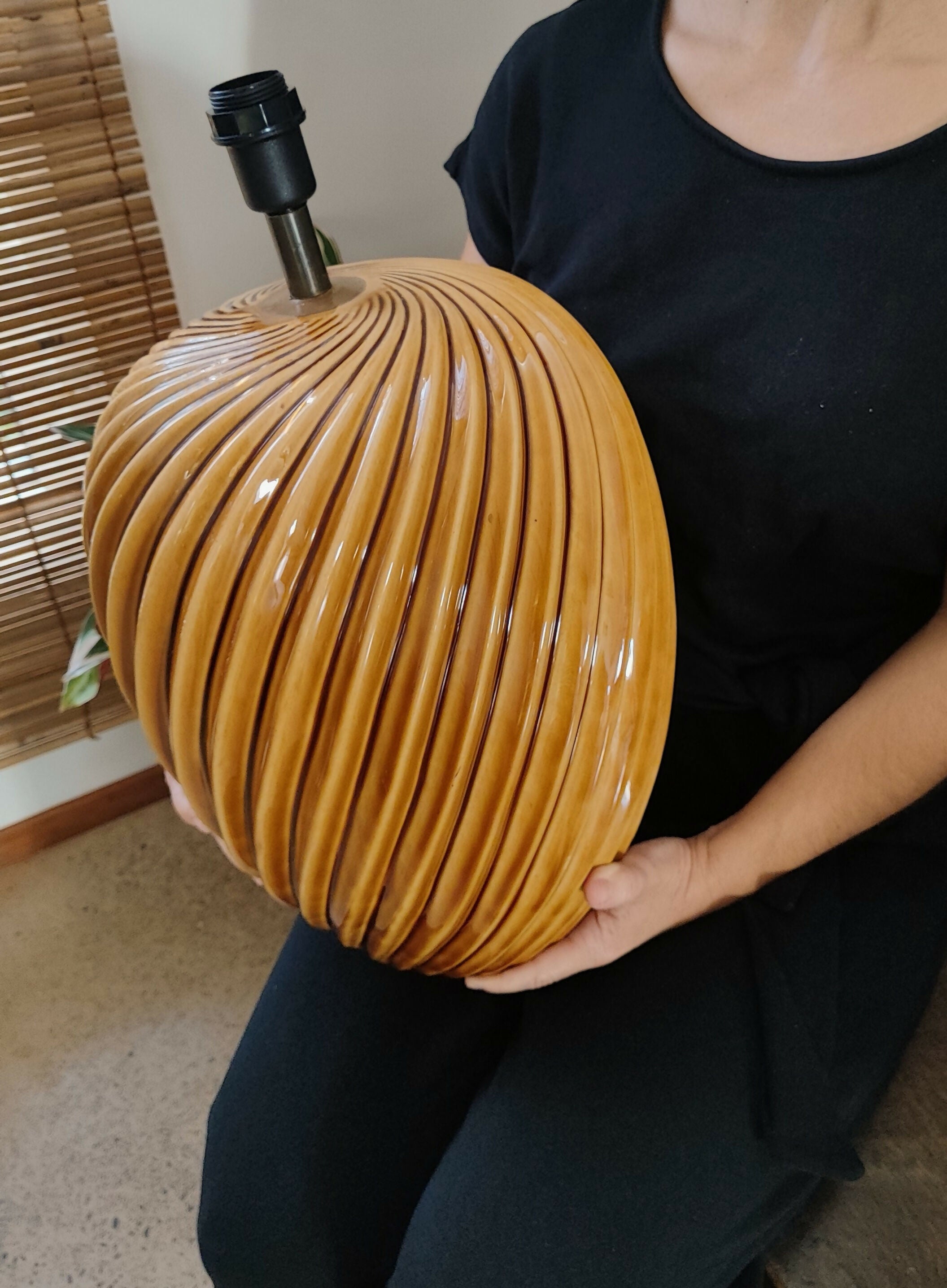 Par de Grandes e belas bases caramelo para abajur.