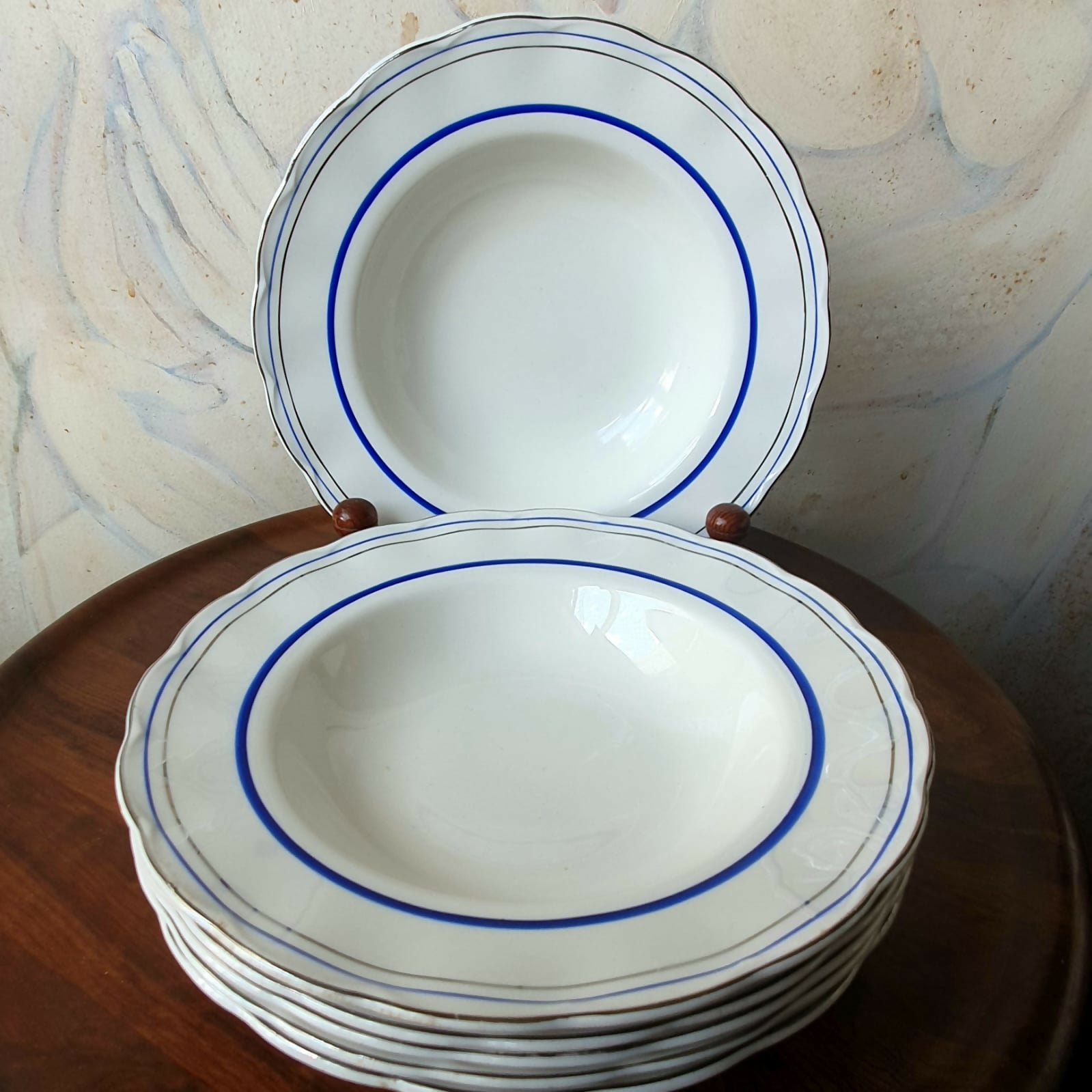 Conjunto de 23 peças, pratos rasos e fundos, em faiança inglesa Art Decó, anos 30, Grindley Creampetal