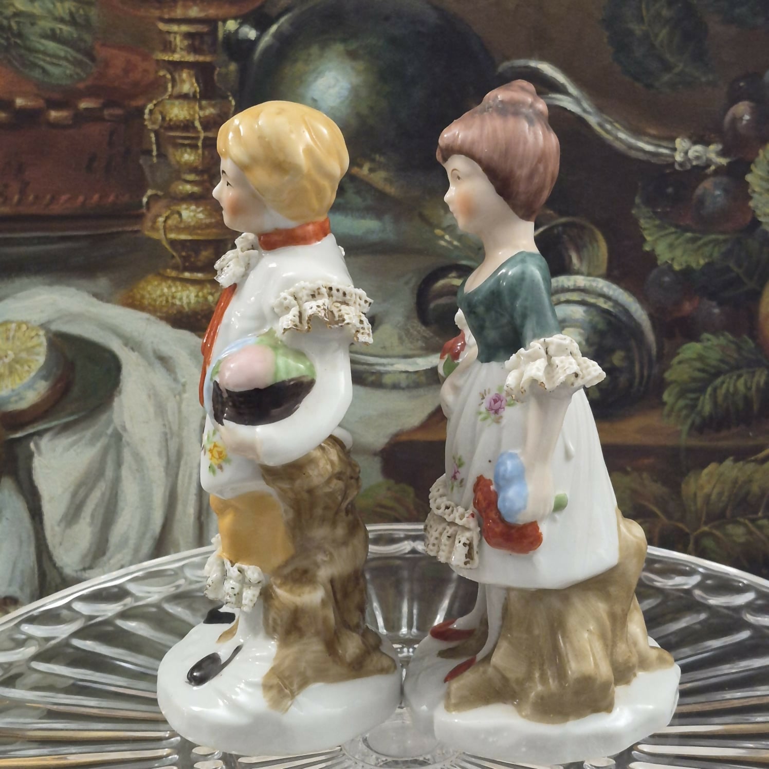 Par de estatuetas incríveis em porcelana KPM para Dresden. Centenárias.