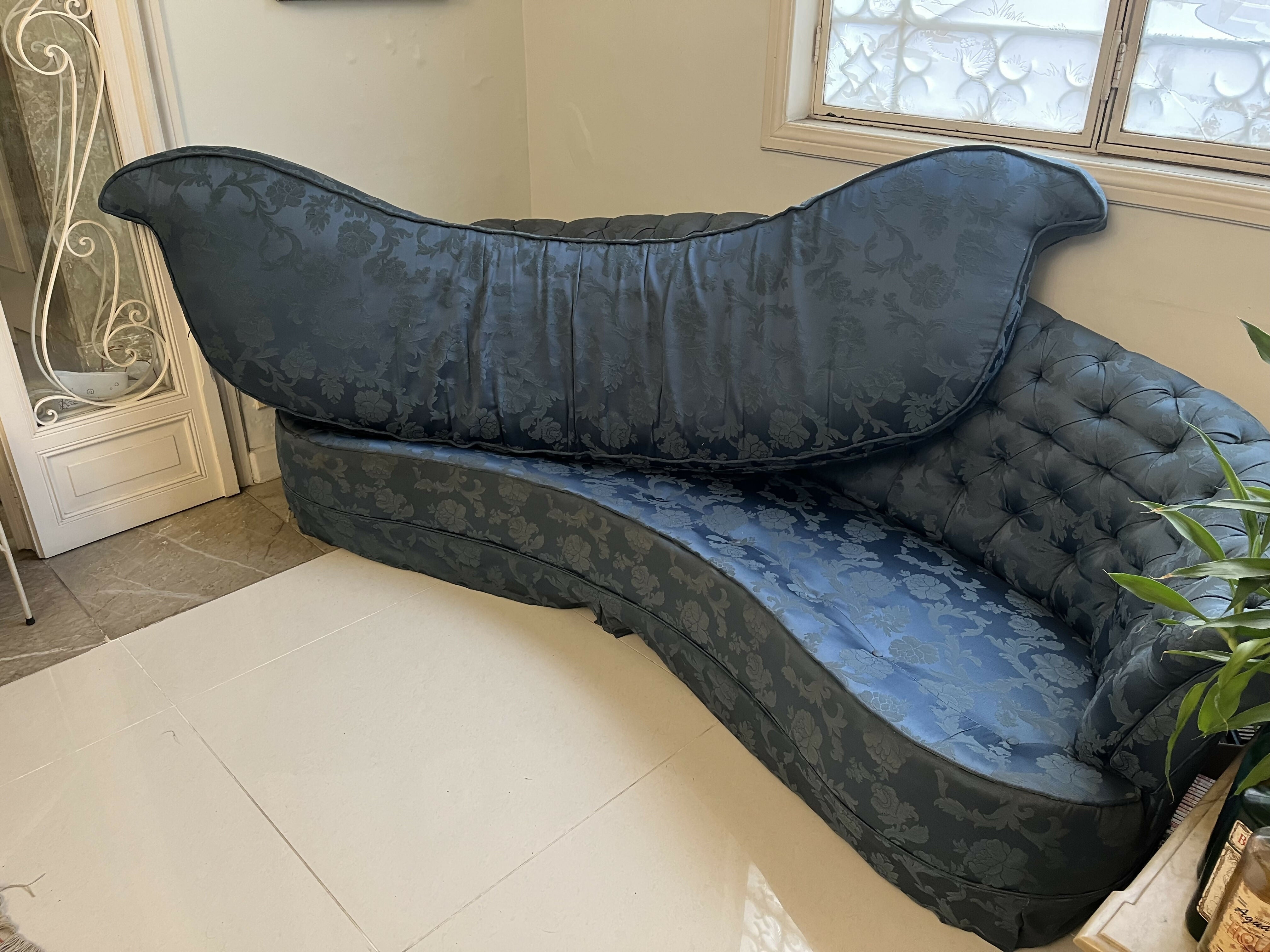 Sofá FEIJÃO Capitonê em Jacquard floral azul - 4 lugares