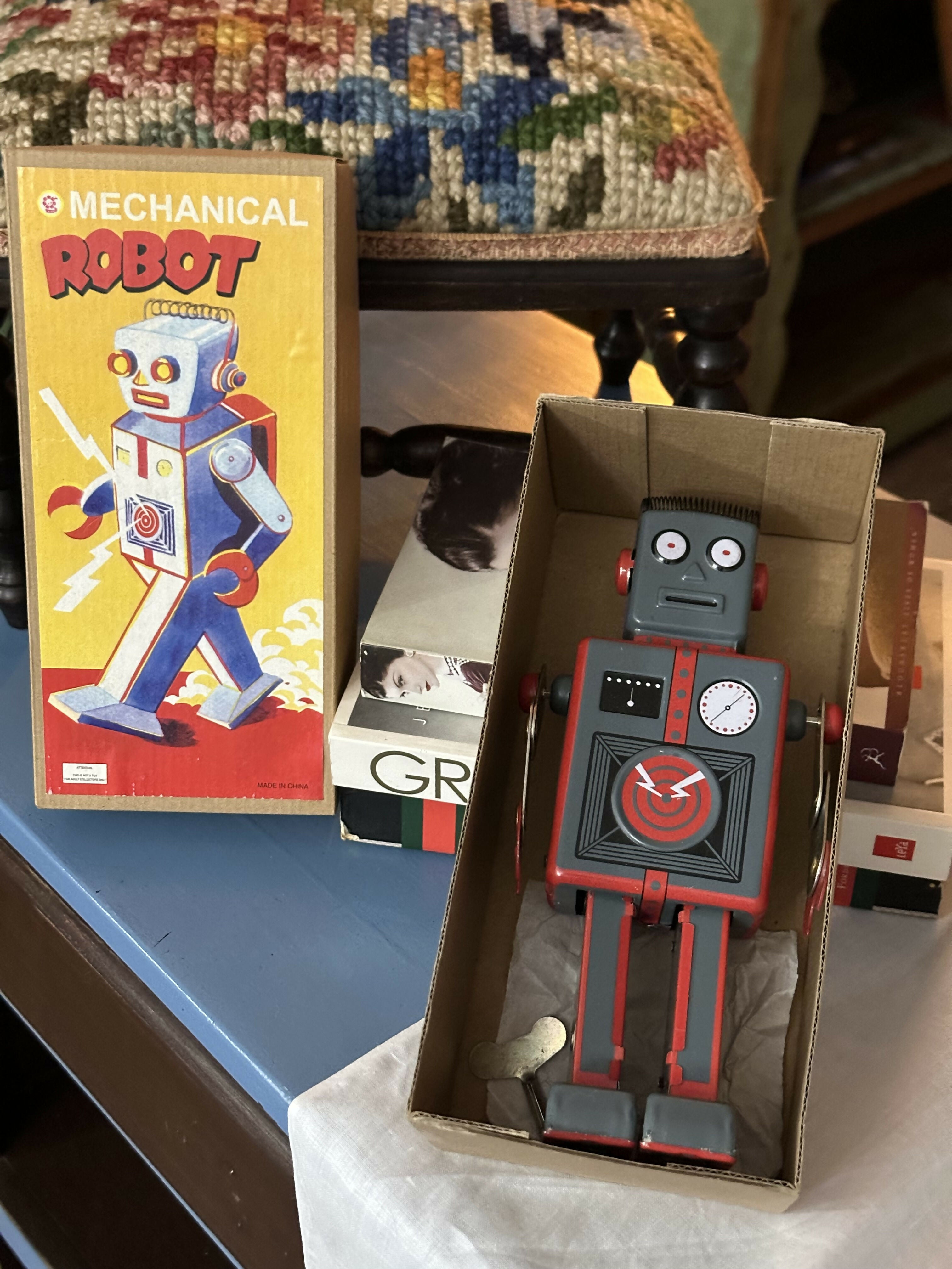 Vintage - funcionando - Réplica na época do robô de brinquedo de lata - "Mechanical Robot" de corda.