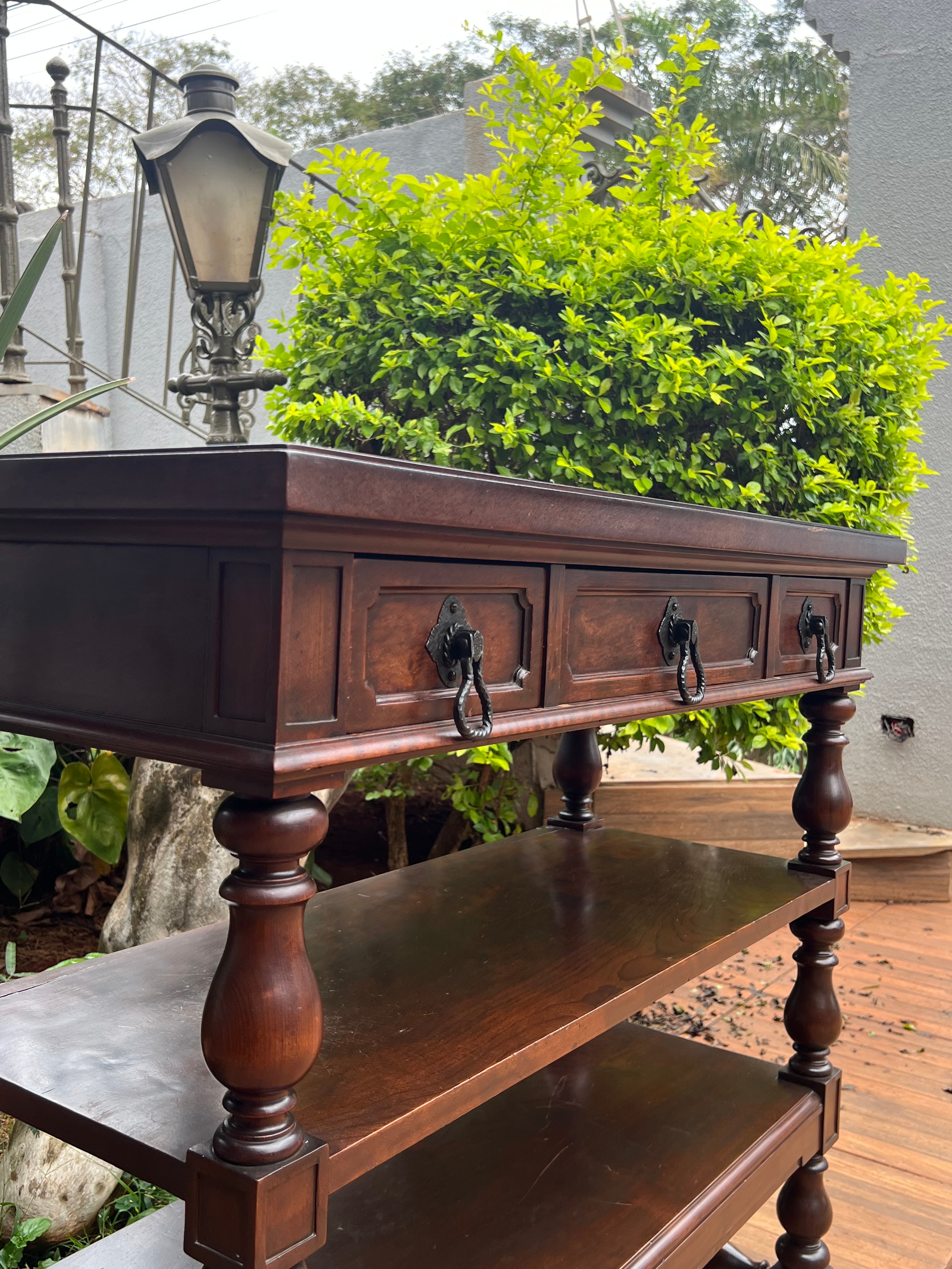 Imponente Aparador/ Buffet Renascença Teperman com 3 gavetas 