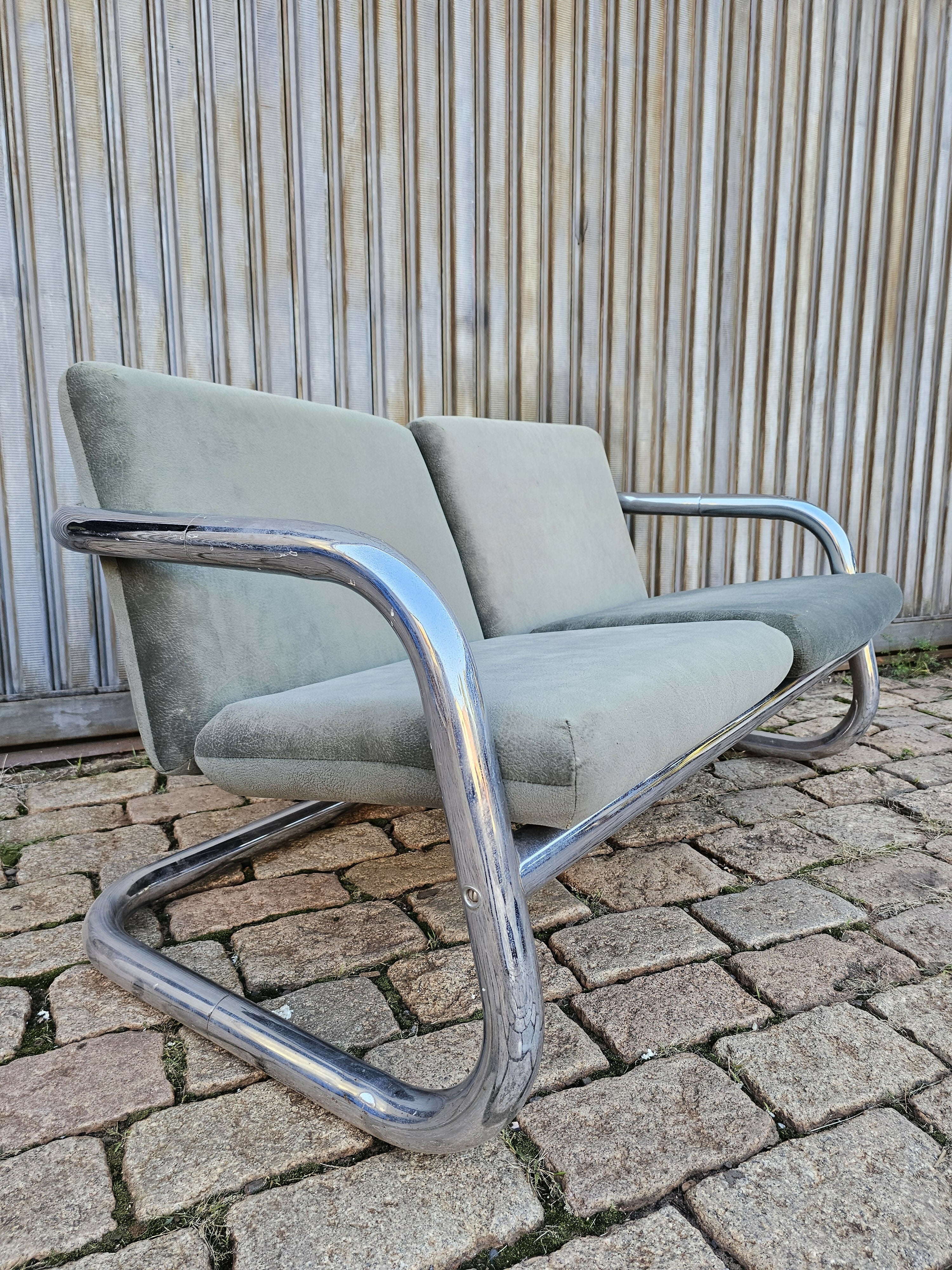 Sofá Geraldo de Barros Tubular vintage
