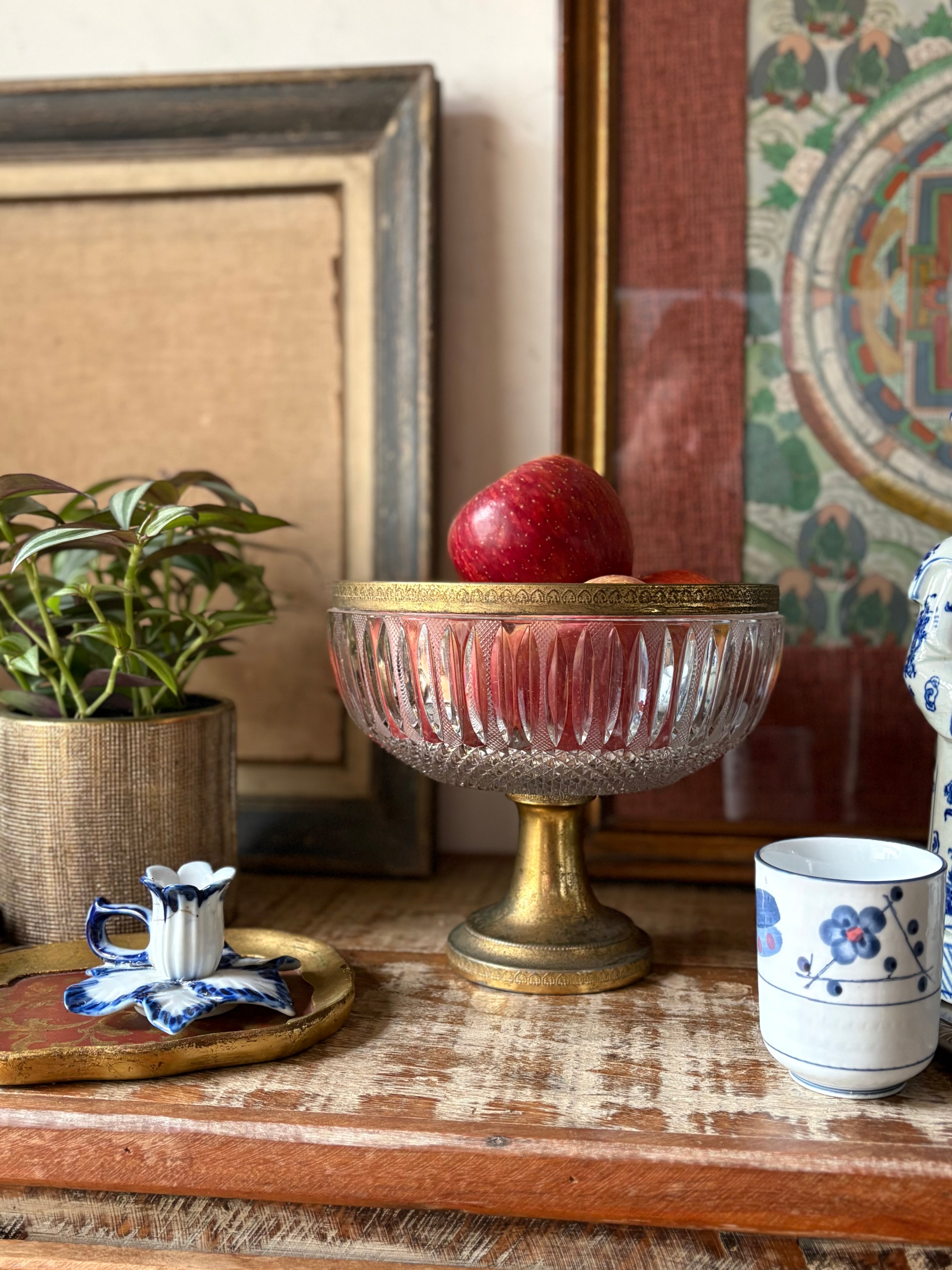 Centro de mesa ou fruteira em cristal e metal dourado 