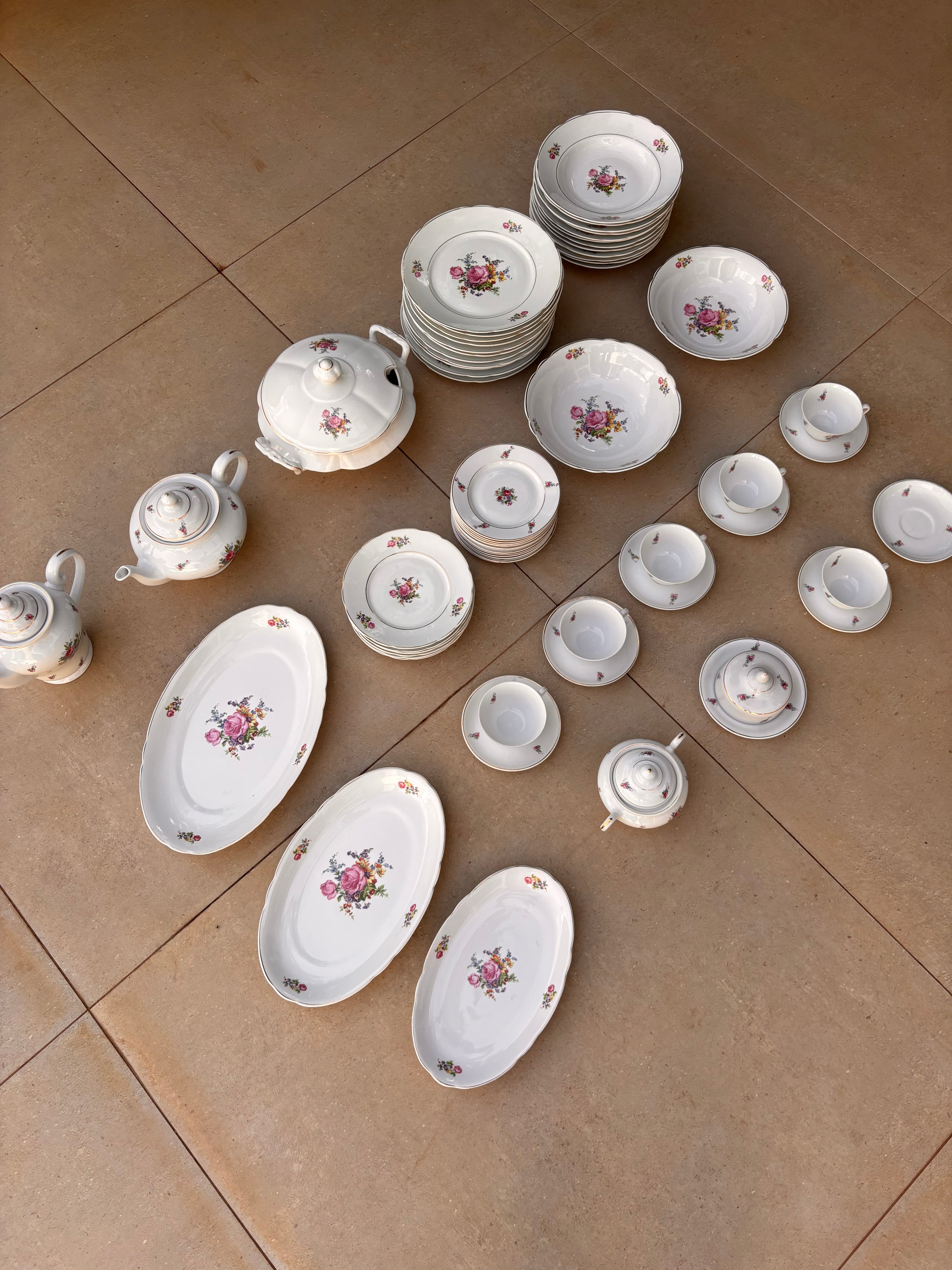 Raridade: Aparelho de Jantar, Chá e Café Porcelana Real São Paulo – 69 Peças (Década de 50/60)