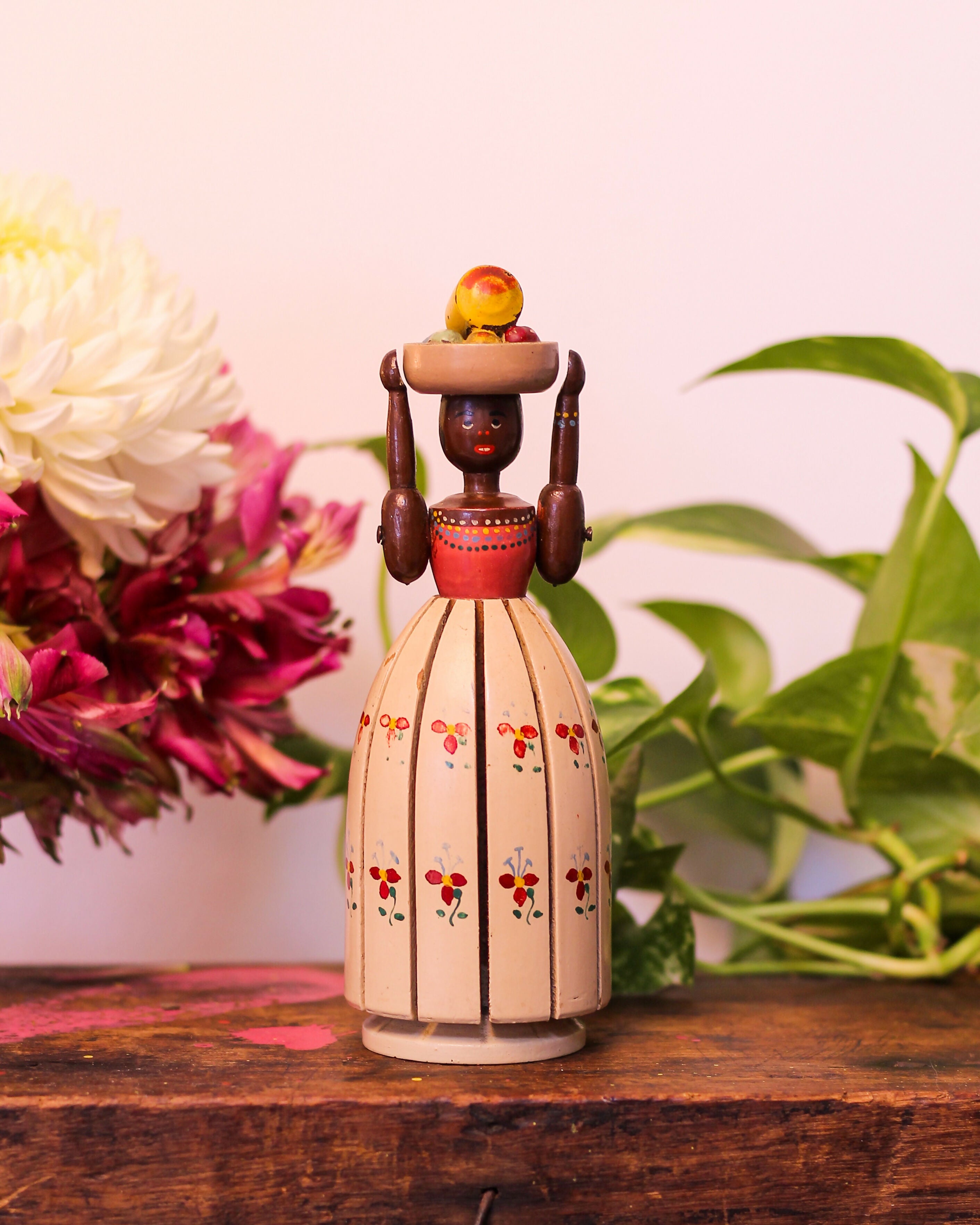 Porta-guardanapos em madeira pintada à mão