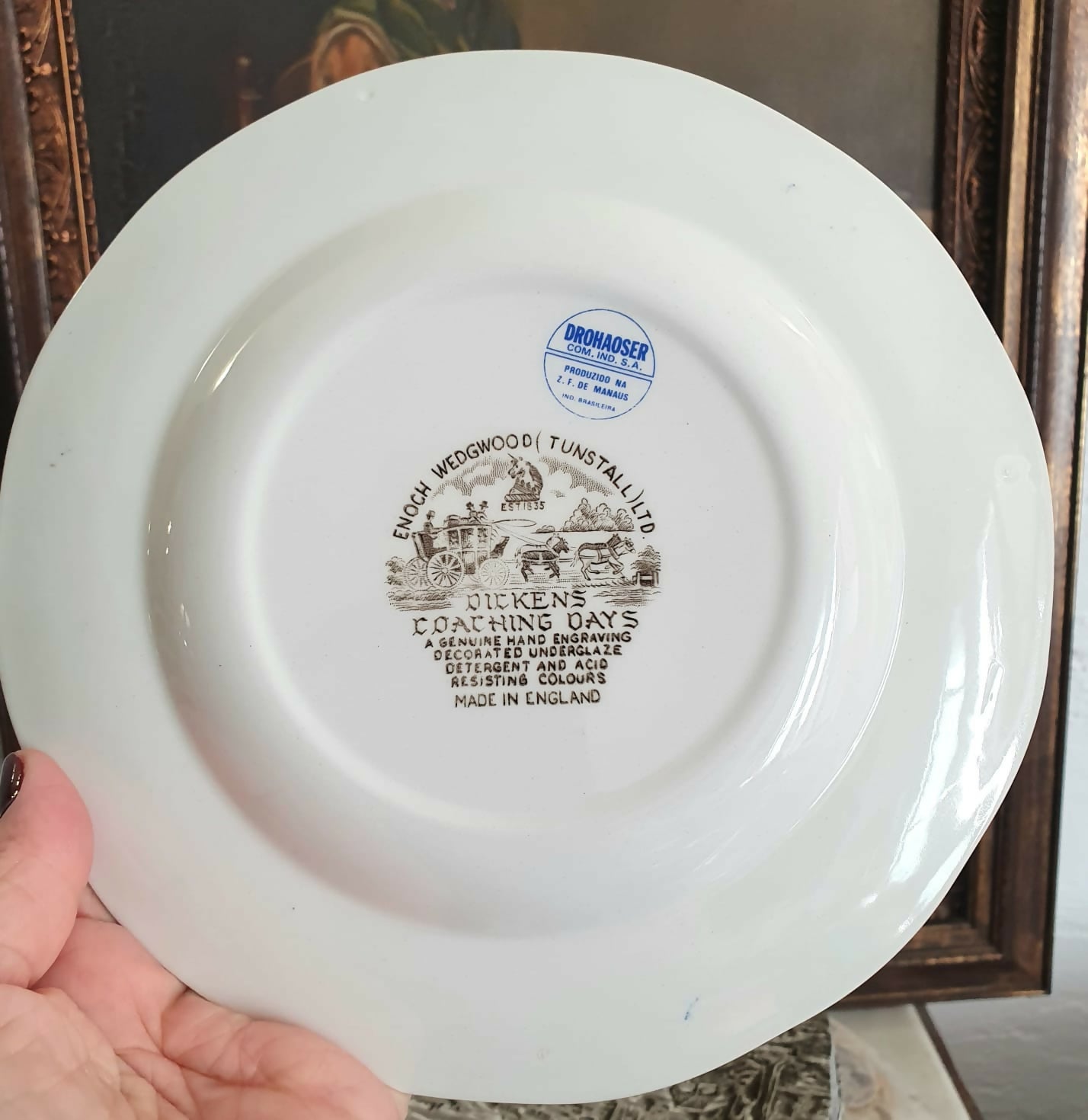 Conjunto impecável de 12 pratos de sobremesa em faiança vintage Enoch Wedgwood Tunstall, modelo sépia do Dickens Coaching Days, com selo Drohaoser. Lindíssimo!
