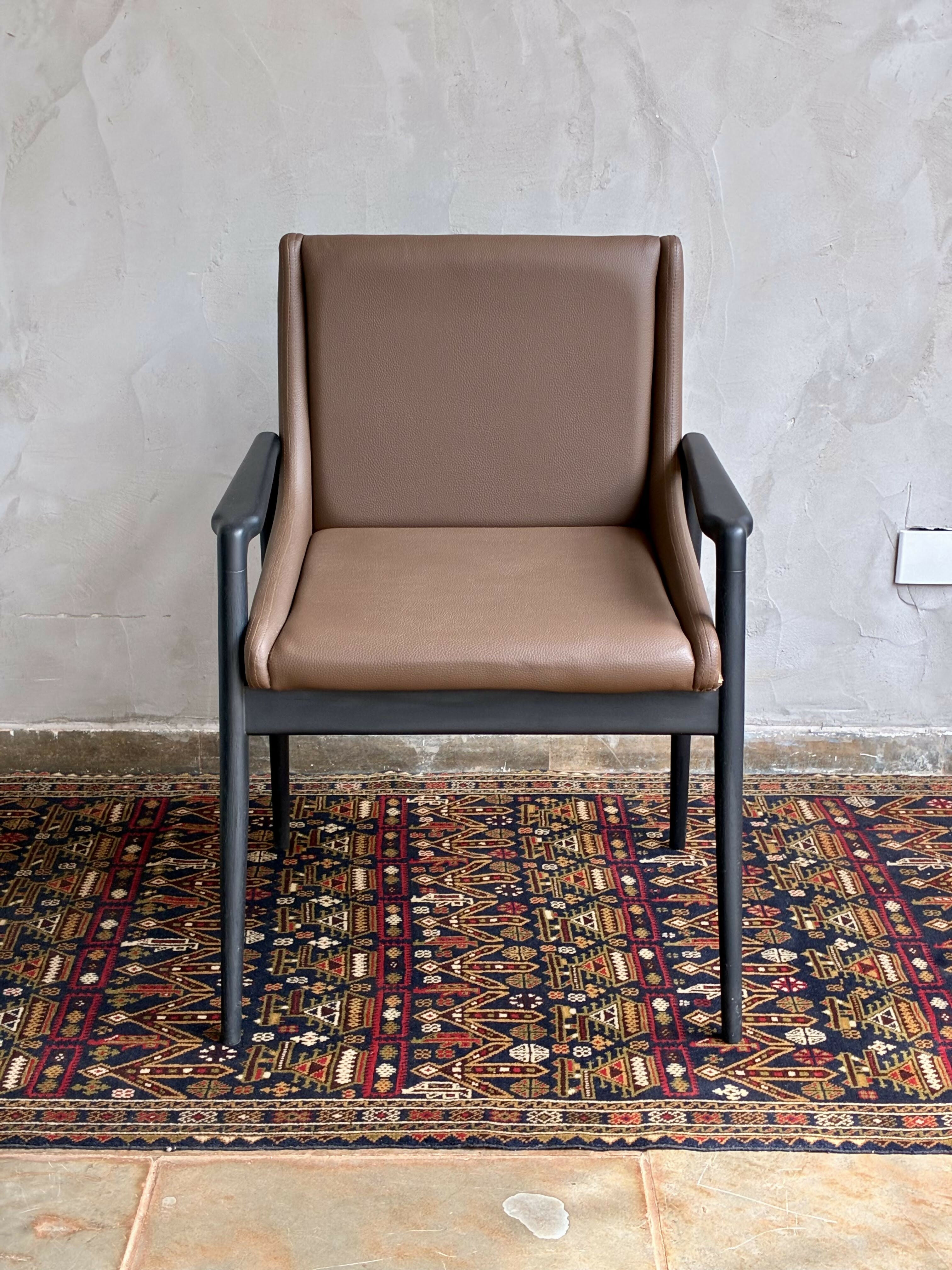 CADEIRA DESIGN