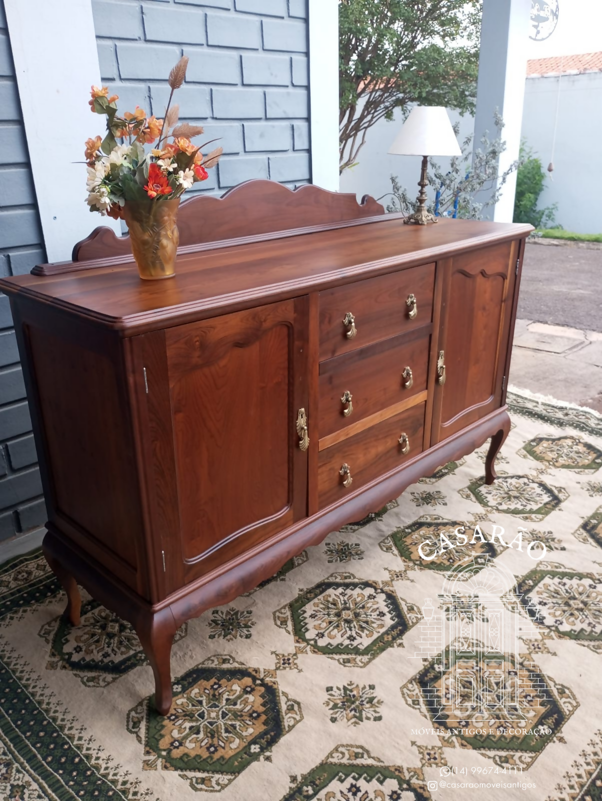 Buffet provençal em madeira maciça