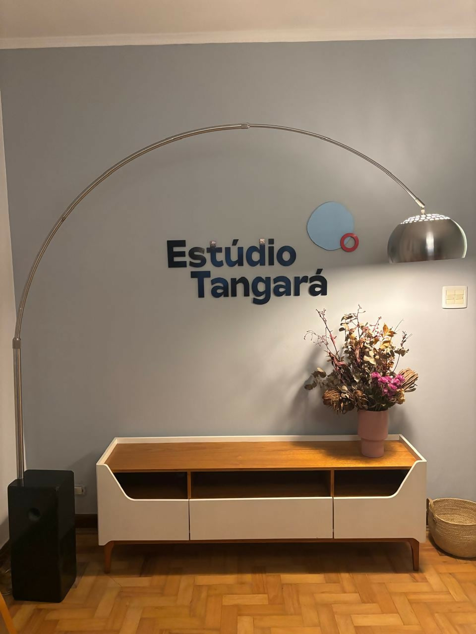 Luminária Arco – Rivatti Arc Lamp | Base em mármore