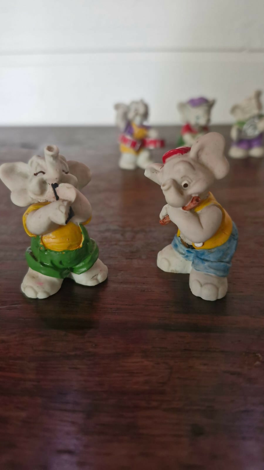 Rara Coleção de Elefantinhos Músicos