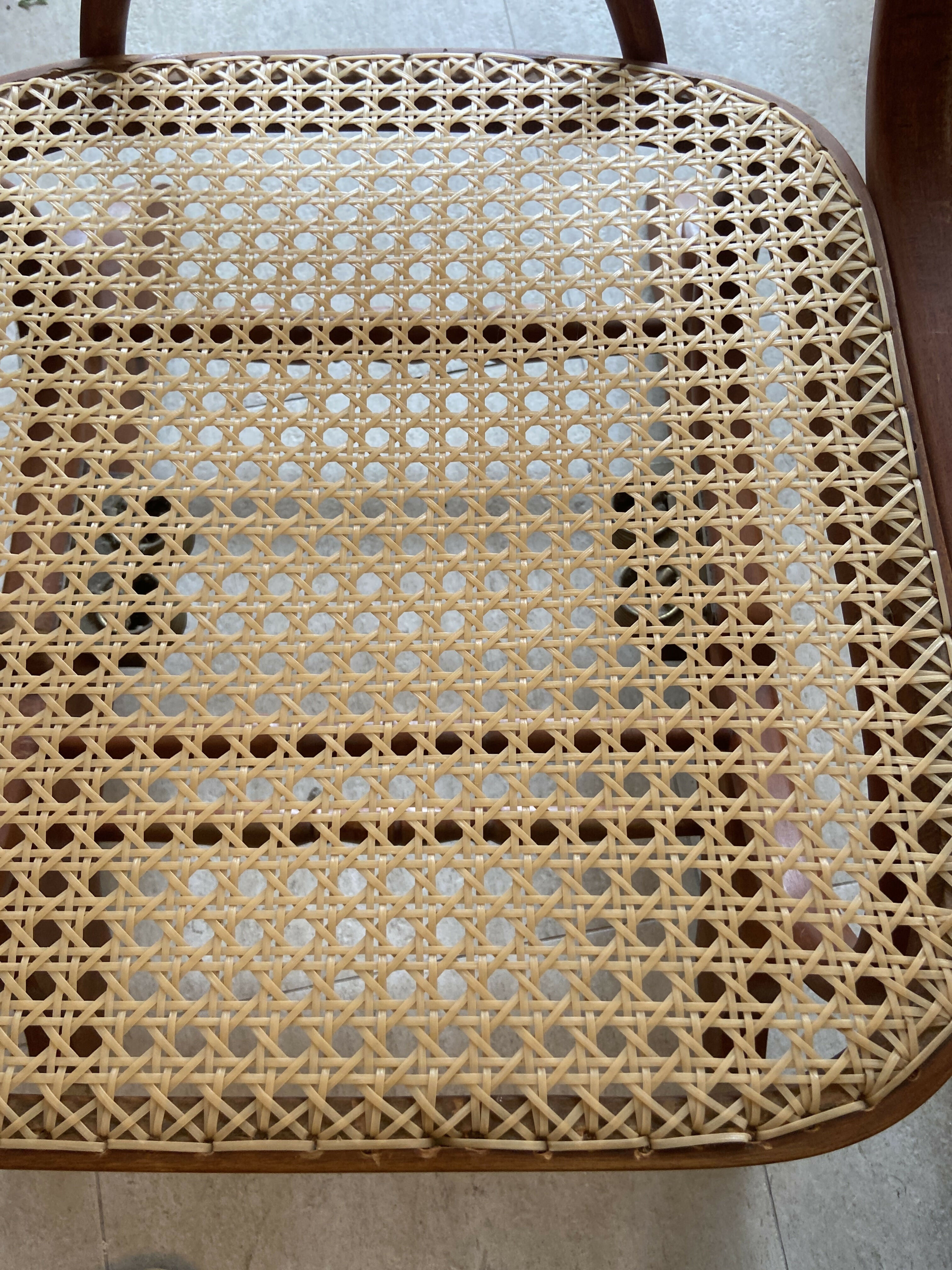 CADEIRA DE BALANÇO MOLA PALHINHA THONET