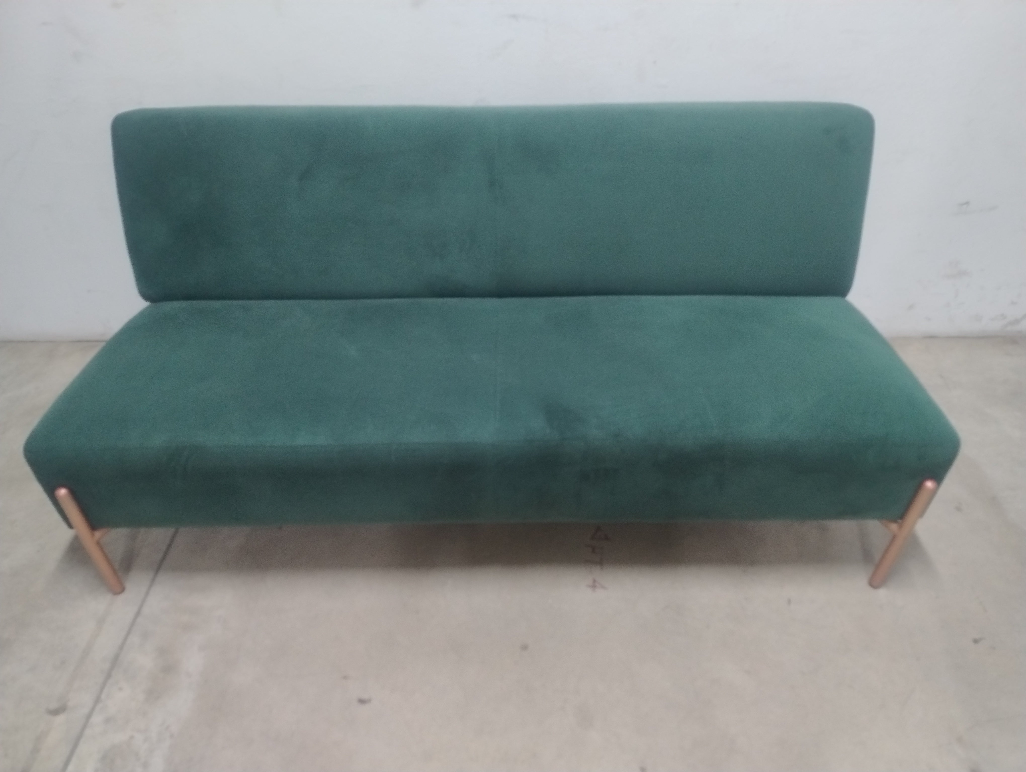 Sofá Tecido Verde Esgrima Tok Stok (Novo)