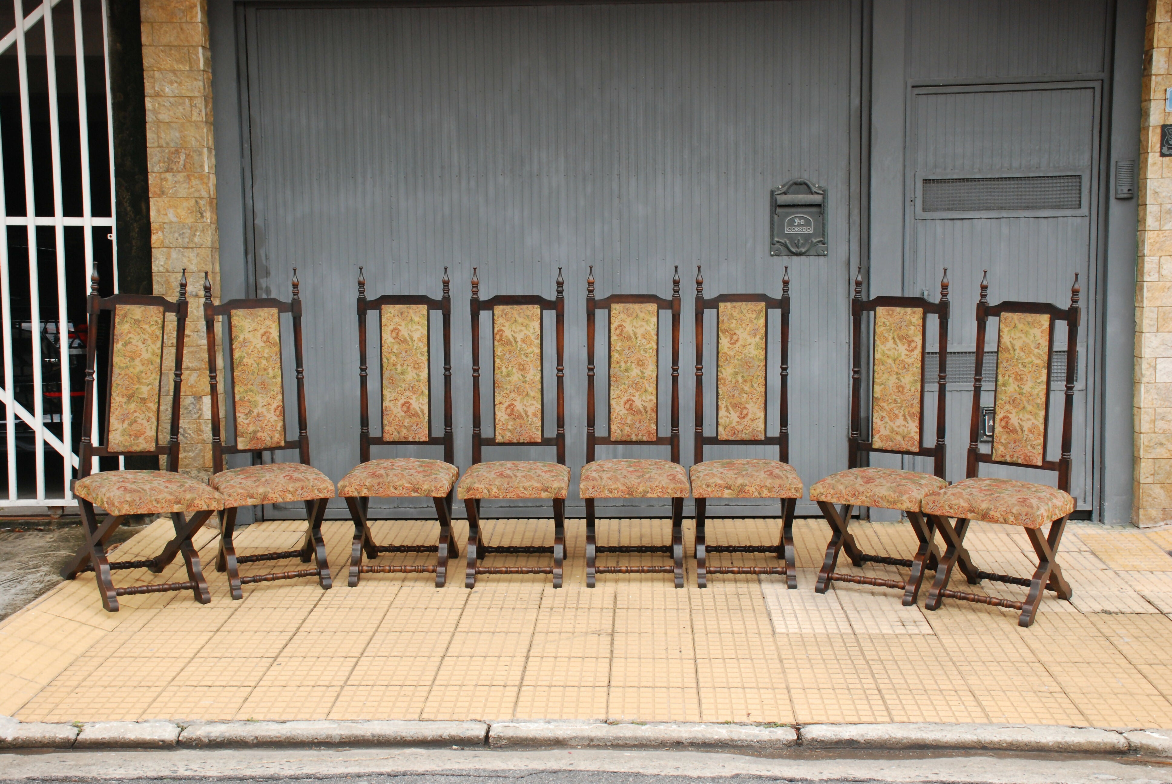 mesa jantar portuguesa anos 60 , 8 cadeiras , , 2 gavetas 2,00 x 1,00 x 80