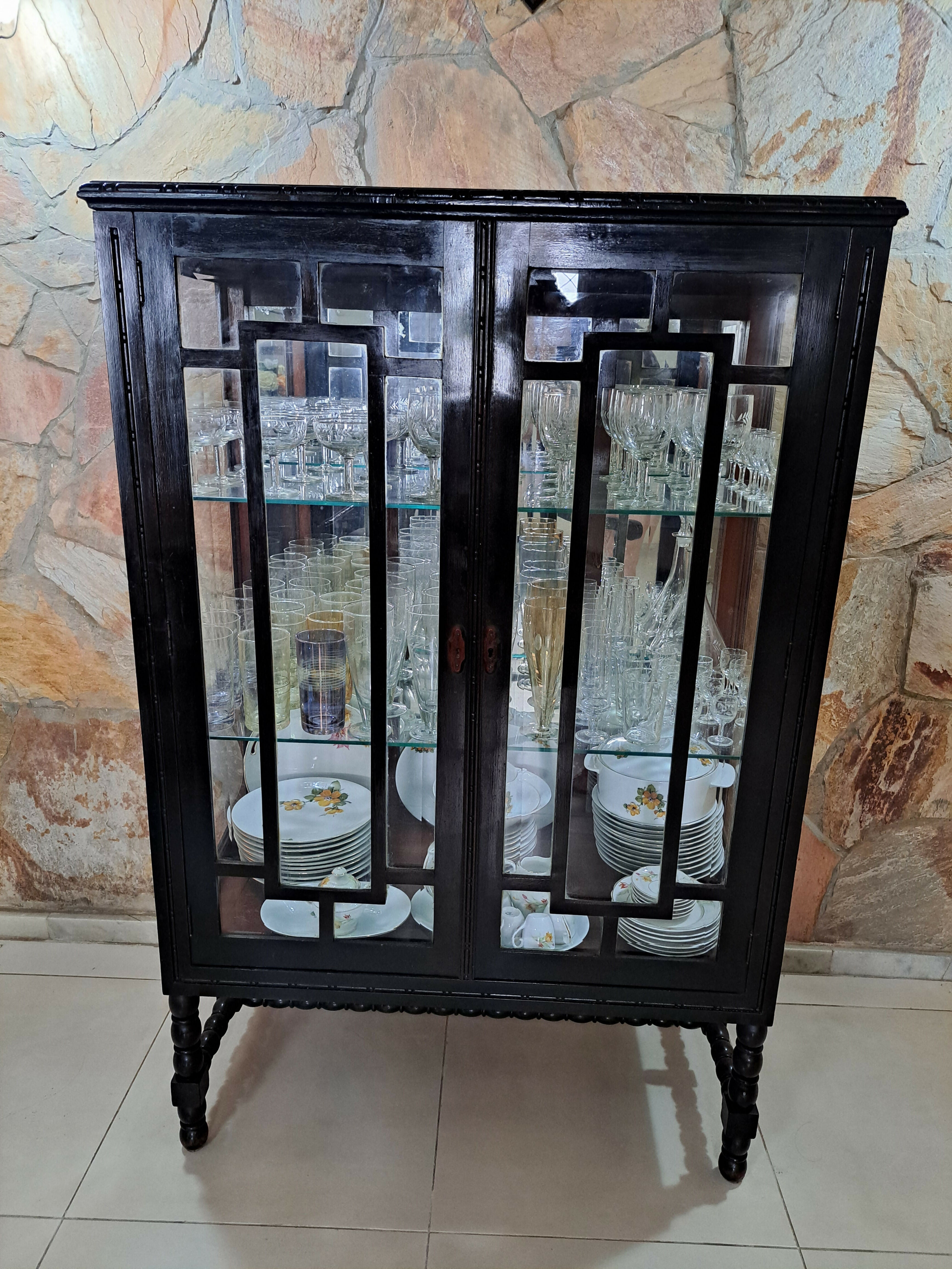 Cristaleira com espelho bisotê