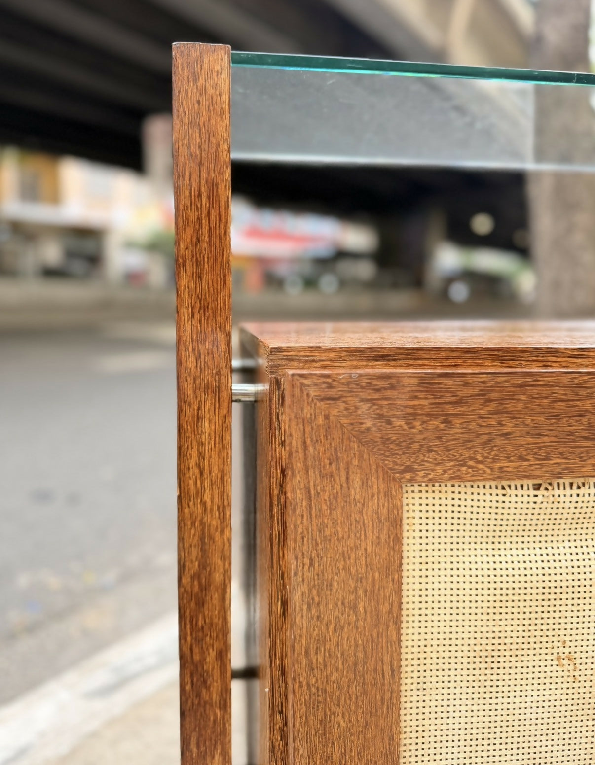 Buffet/Aparador em madeira sucupira e palhinha