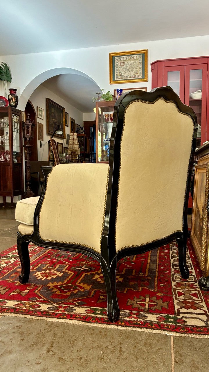 Par de Poltronas Bergère Estilo Luís XV com tecido cru