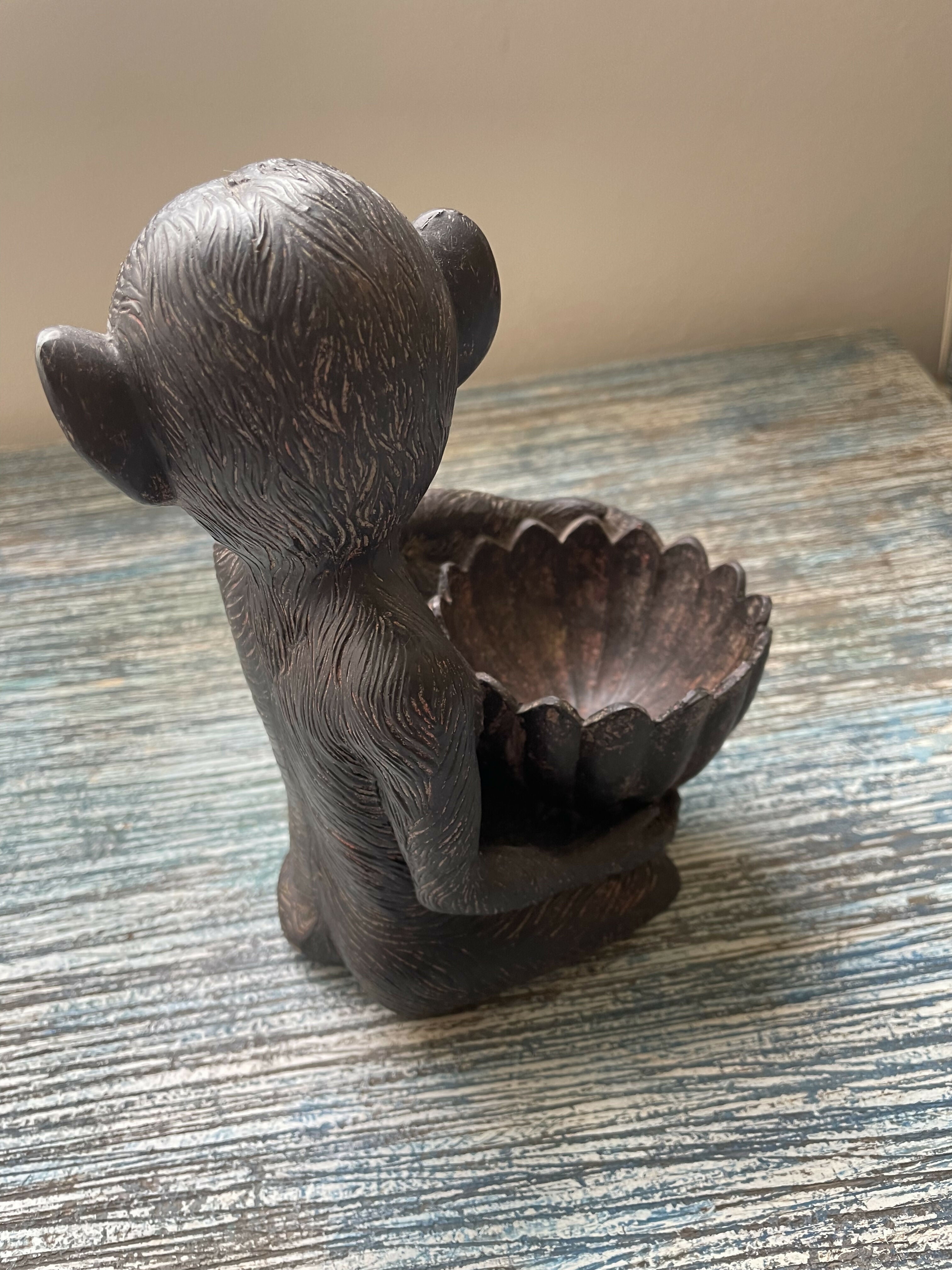 Estatueta de macaco importada - Ribeiro e Pavani