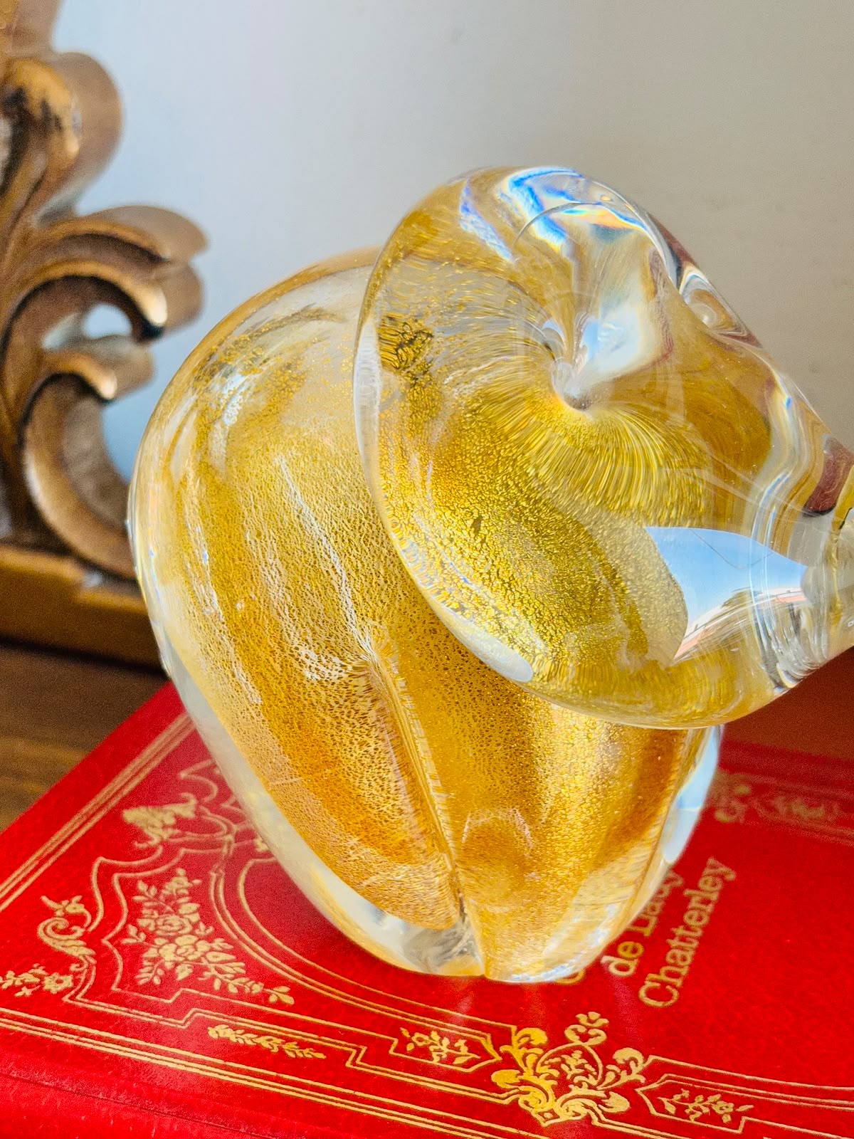 Escultura de elefante em vidro Murano com ouro, Itália, segunda metade do século XX