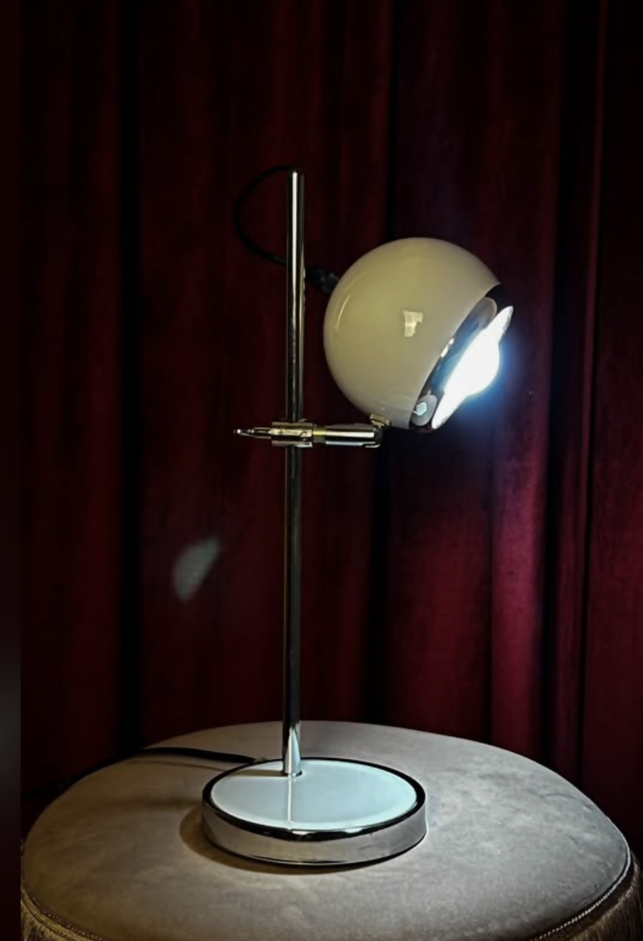Luminária branca estilo Dominici