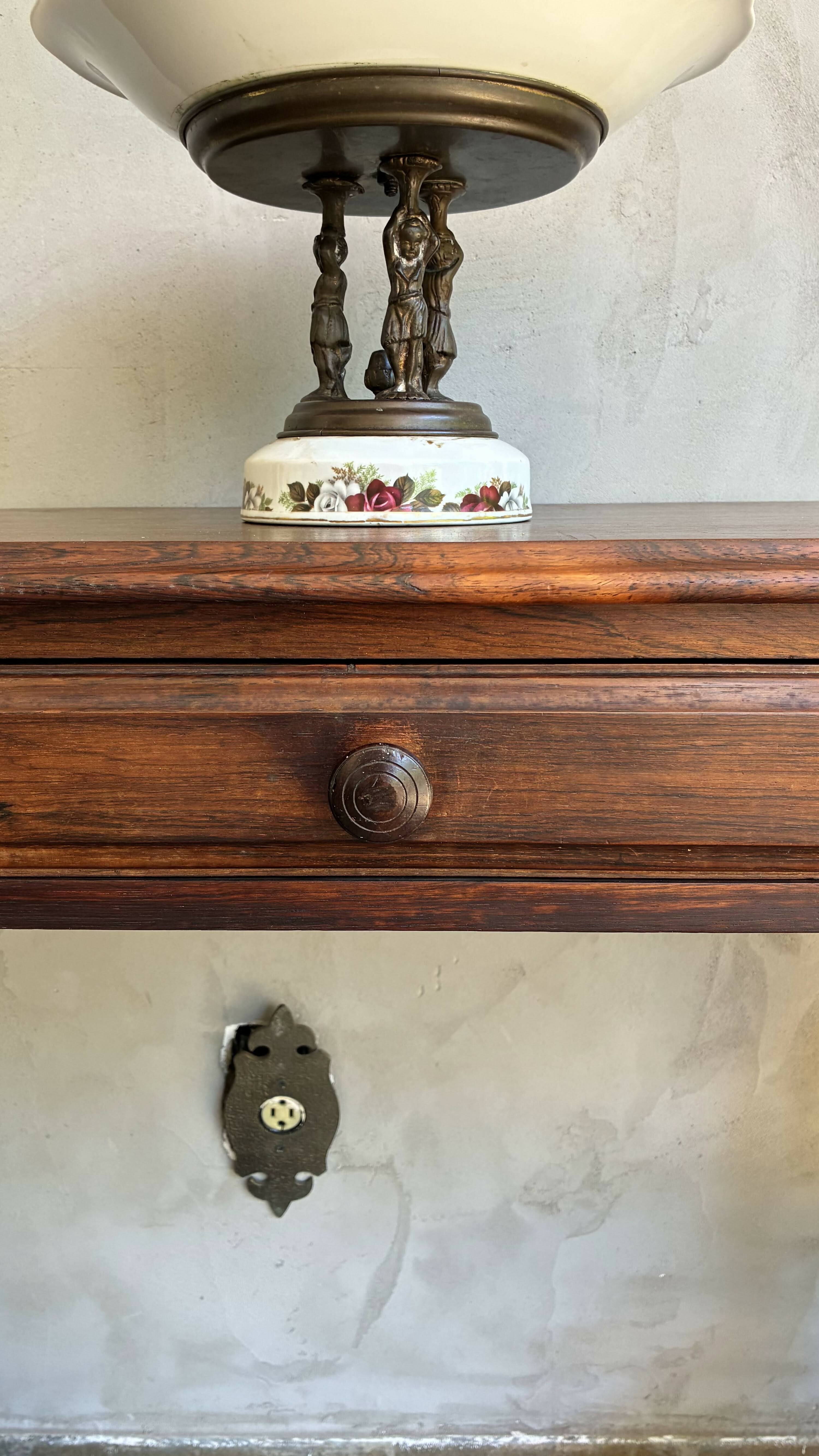 Aparador Clássico em Madeira