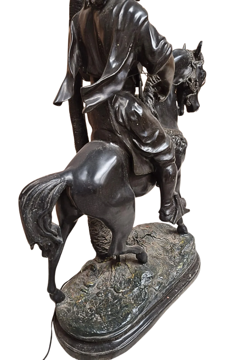 Luminária em Petit Bronze retratando homem no cavalo sob palmeira 