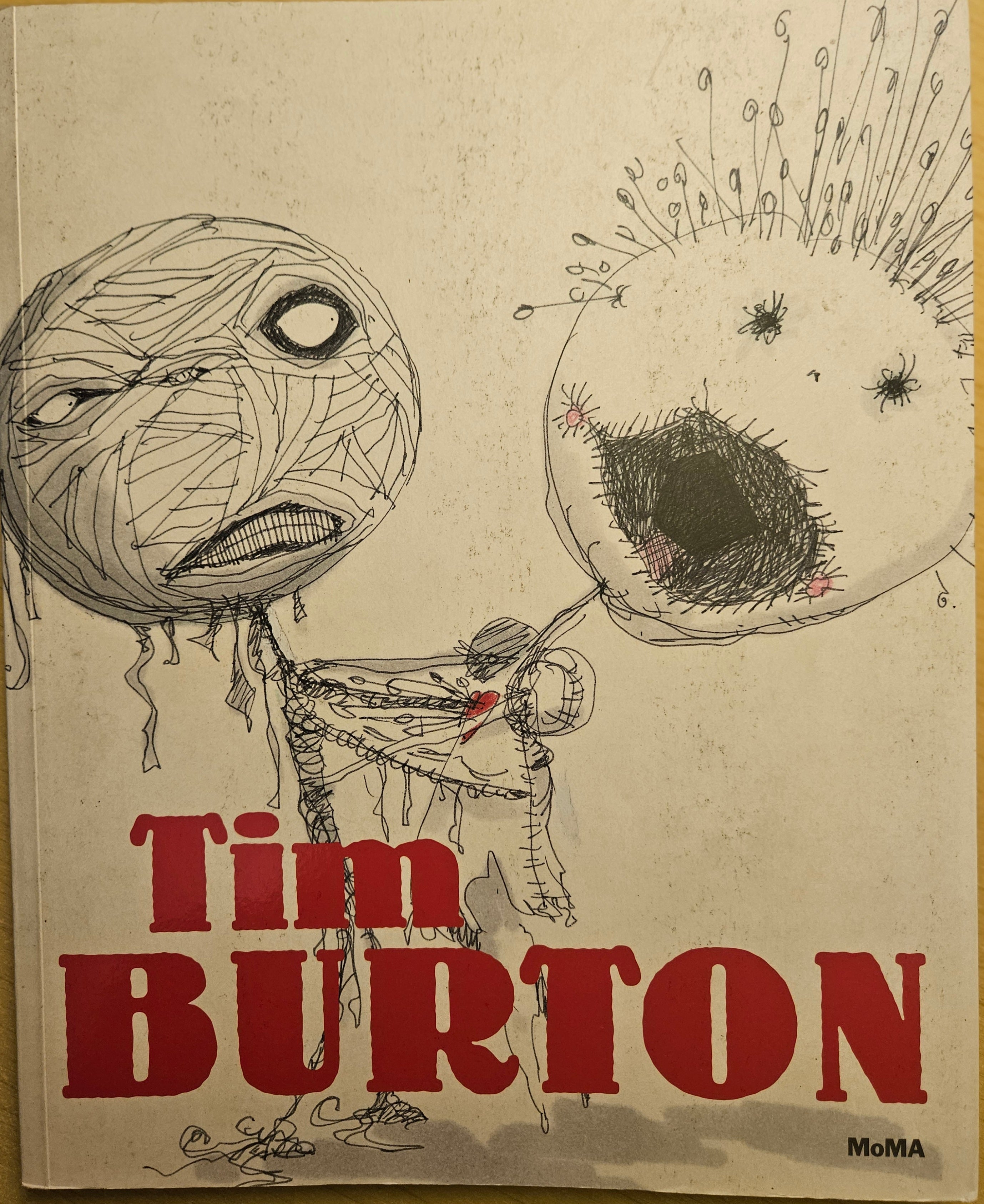Tim Burton no MoMA (Nova Yoirk) - Guia Oficial de Exposição