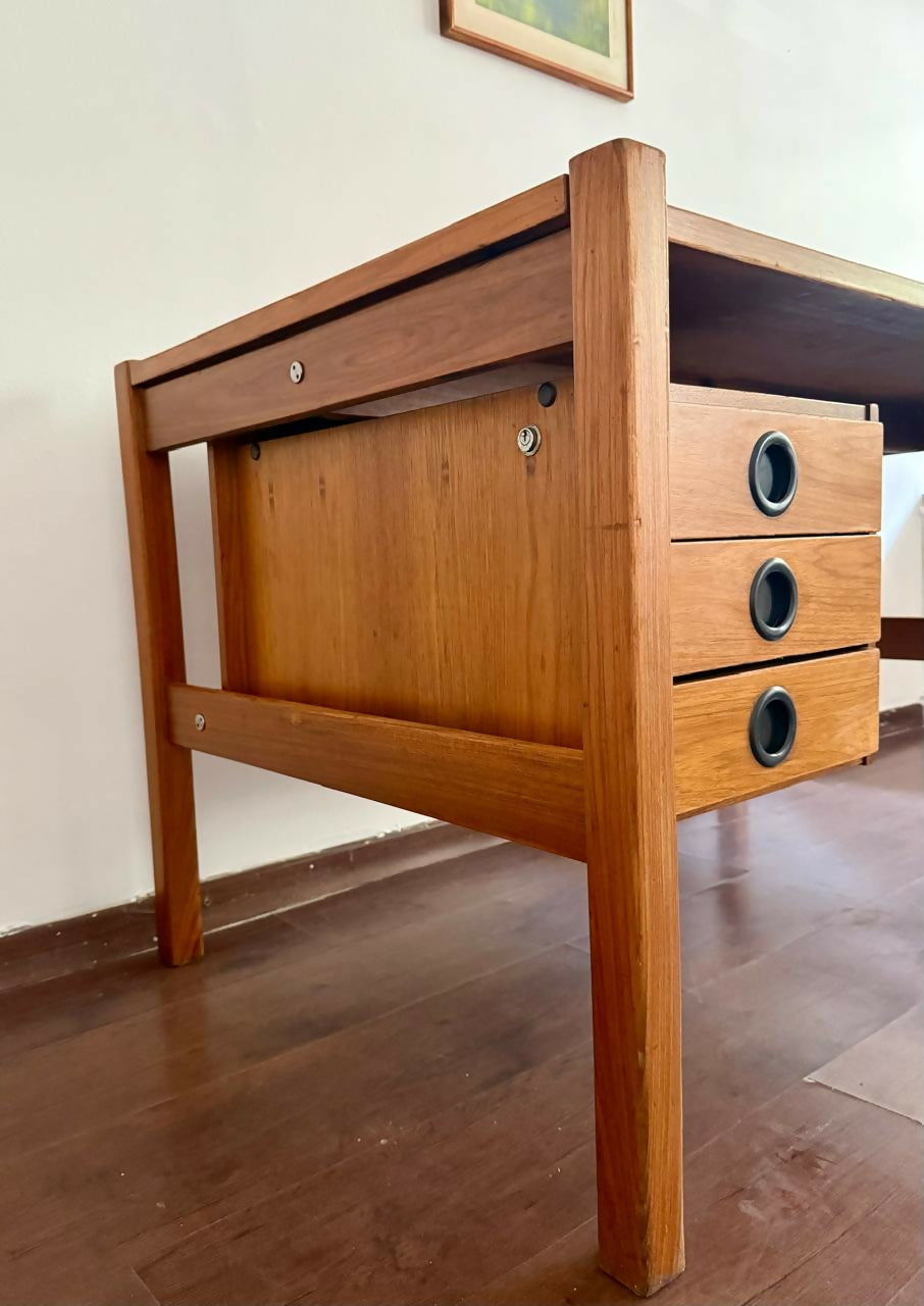 Mesa de escritório / escrivaninha Jorge Zalszupin para L`Atelier