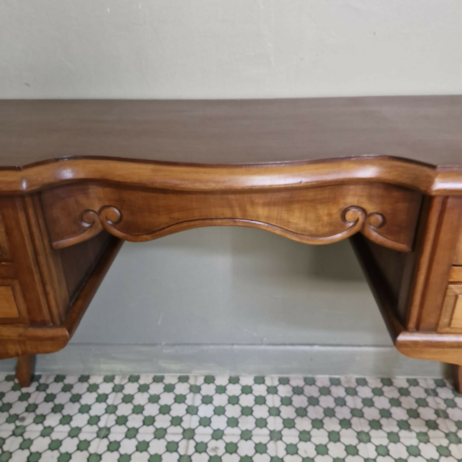 Aparador provençal com 4 gavetas