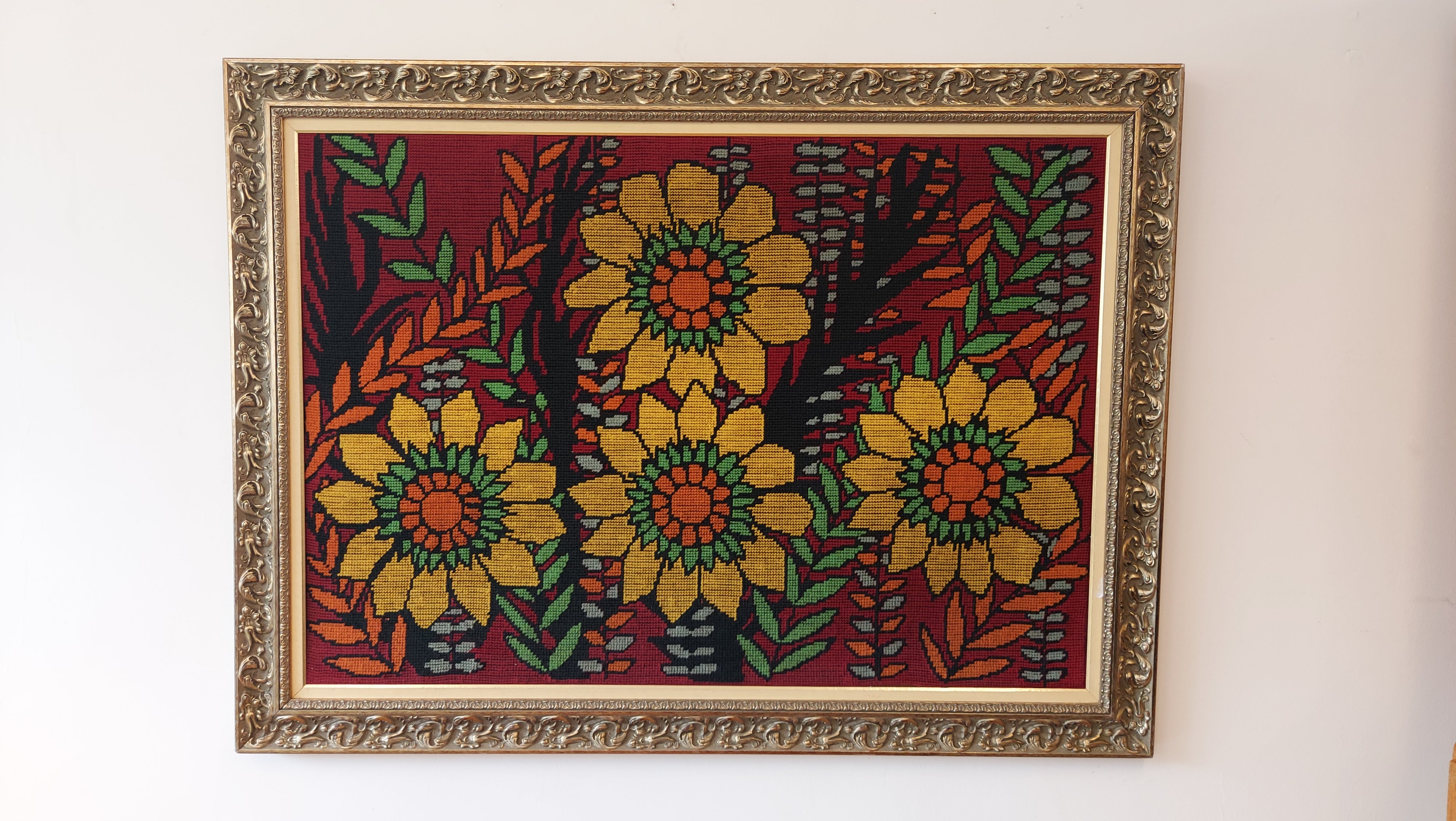 Tapeçaria Floral anos 70 com moldura em madeira (153cm X 114cm)